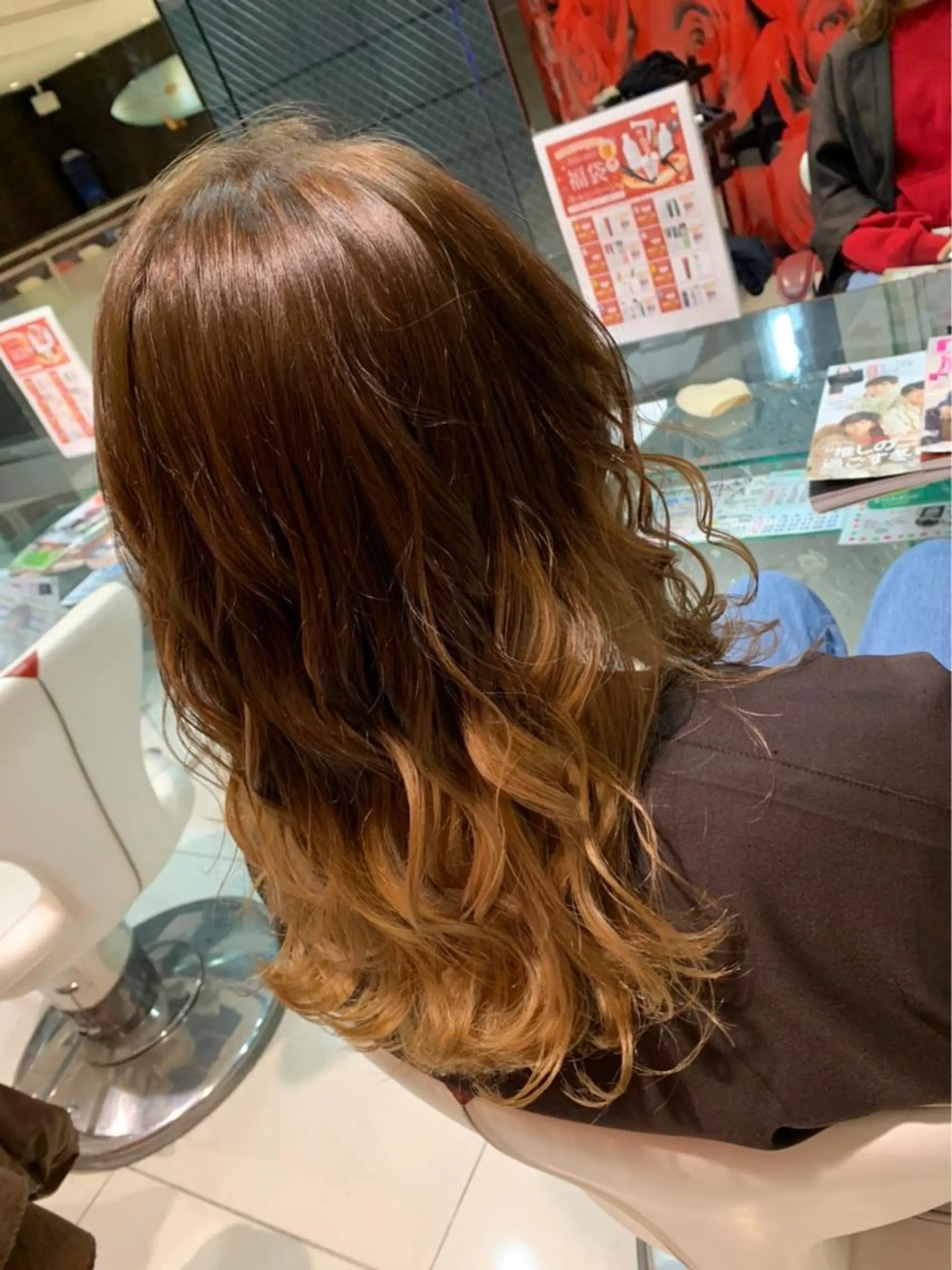 ロング カラー ヘアアレンジ Earth 新浦安のマツエク・マツパデザイン
