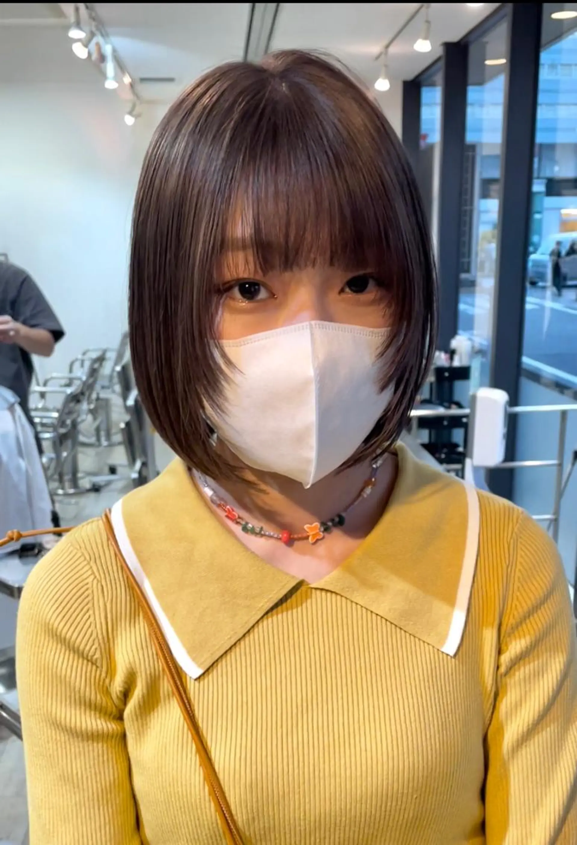 ミディアム カラー グレージュ ヘアカラー トリートメント 小関 仁晴のヘアスタイル