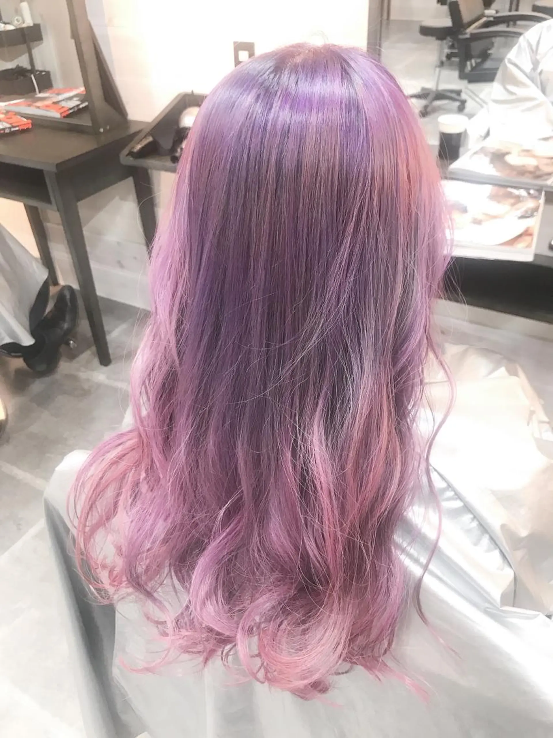 ロング カラー ラベンダーカラー オーストヘアー ミコ所属・岩谷/ブリーチ 🫧透明感カラーのヘアスタイル