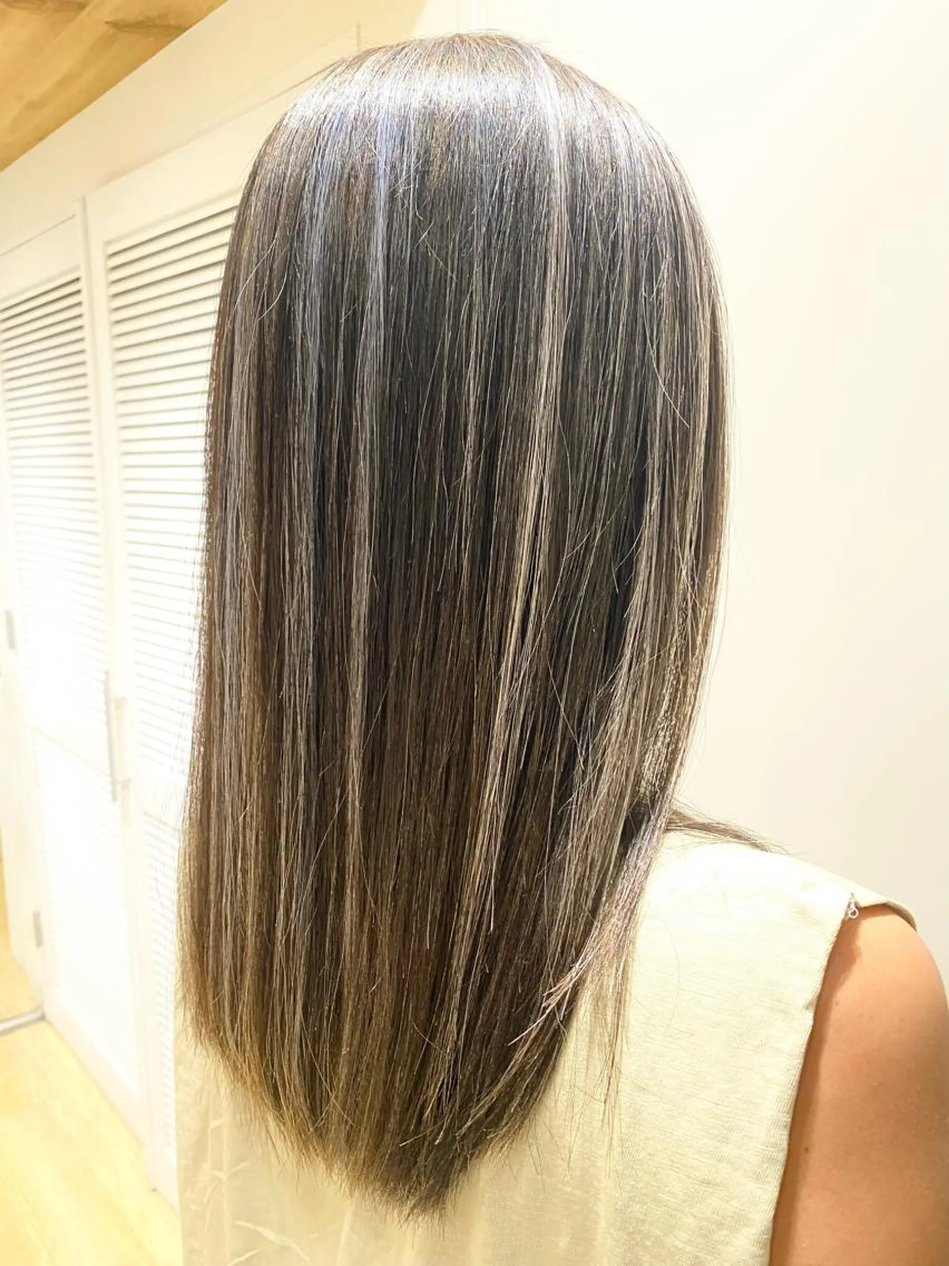 ミディアム カラー ヘアカラー トリートメント kawabe maikoのヘアスタイル