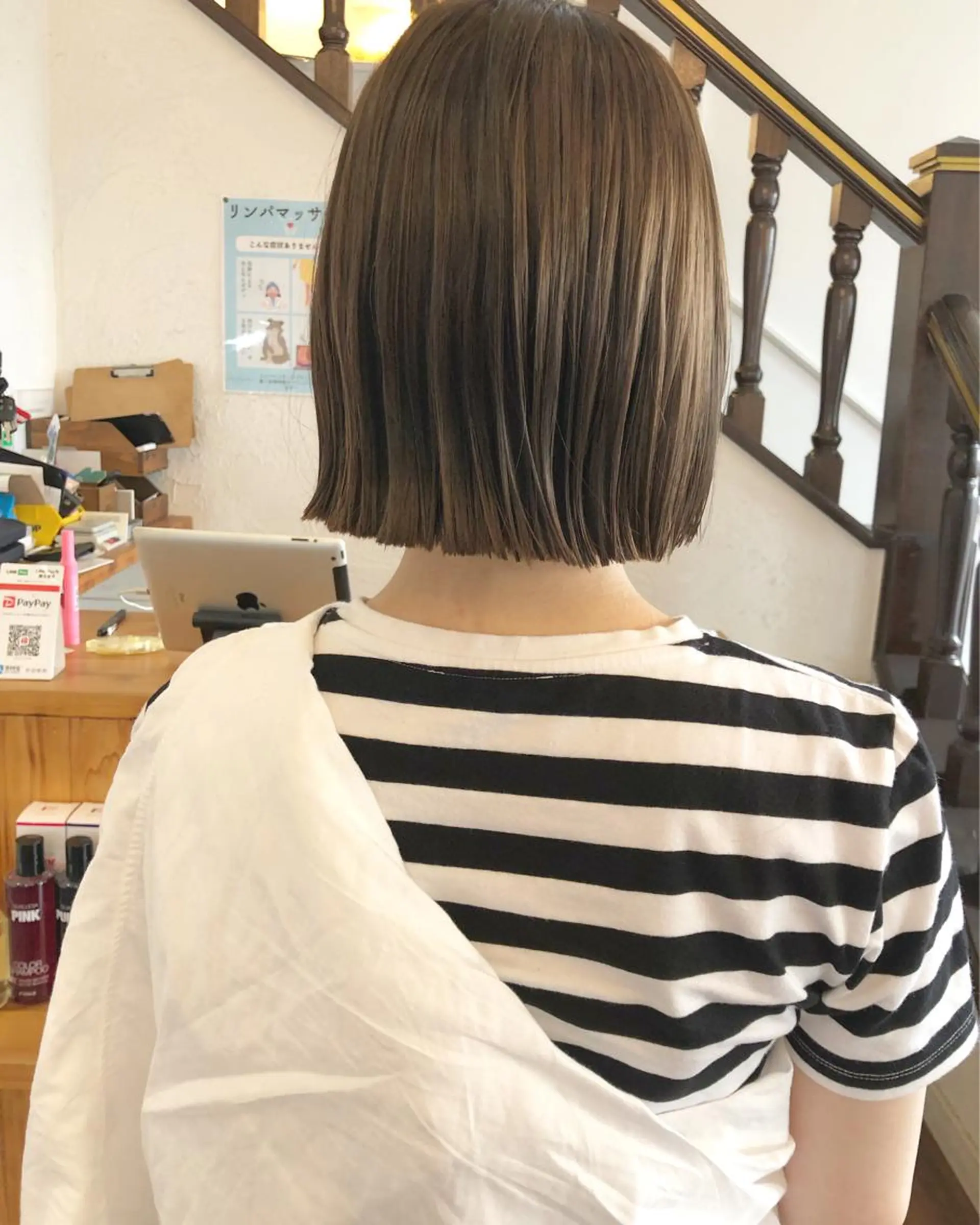 ショート カラー グレージュ オリーブグレージュ オリーブグレー ボブ ヘアカラー トリートメント 江原 彩華のヘアスタイル