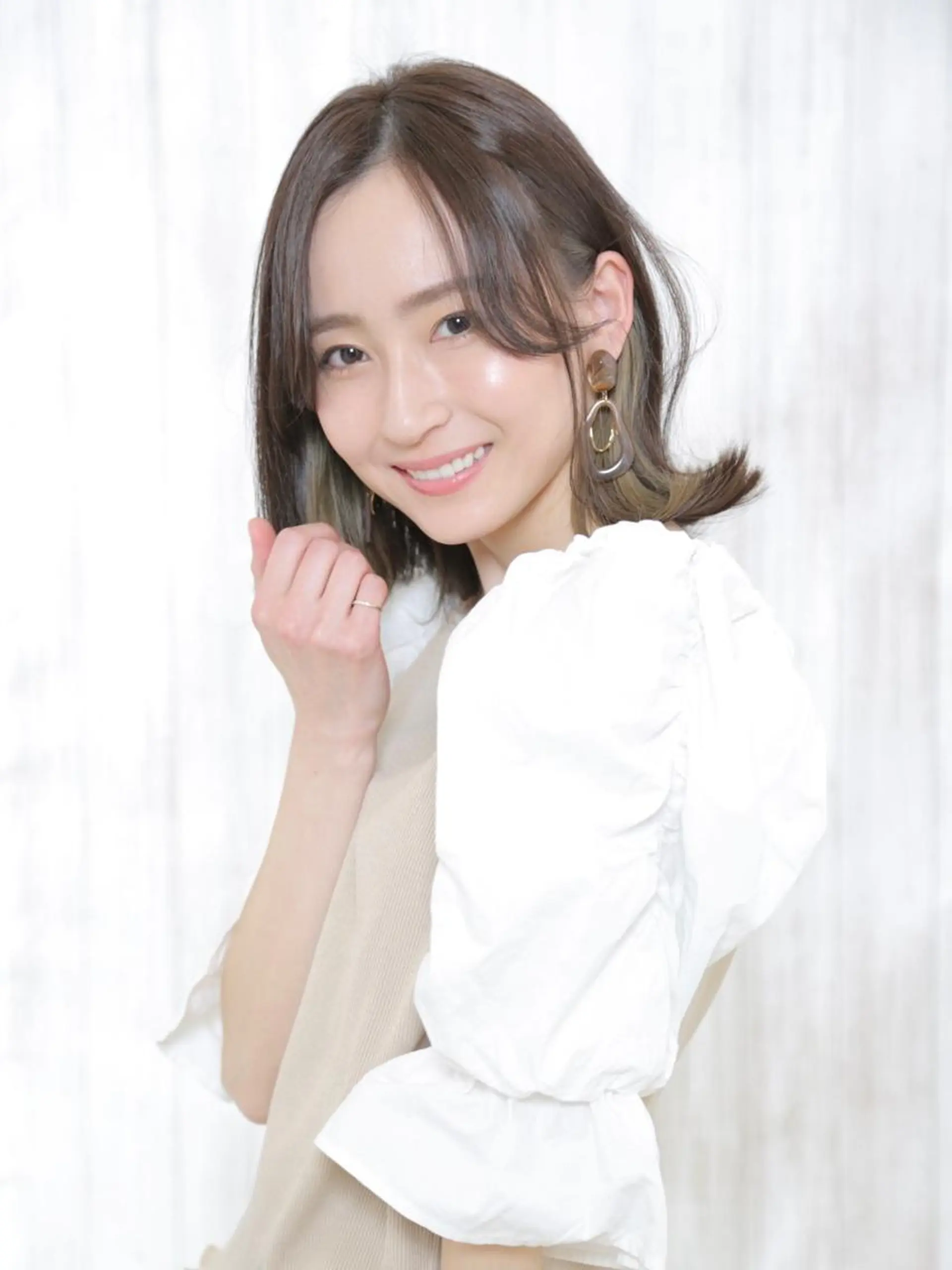 ミディアム 🎴イトウユウ🎴 #話さない美容師のヘアスタイル