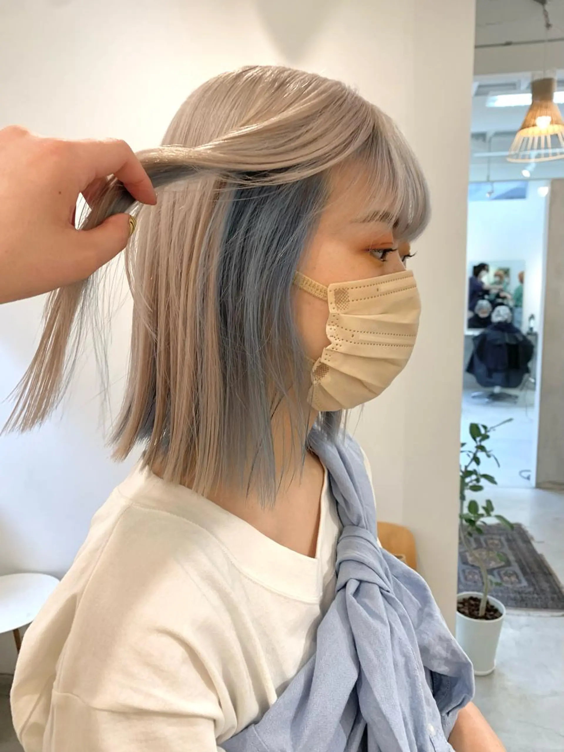 ミディアム カラー ブリーチカラーが人気 onnuのヘアスタイル