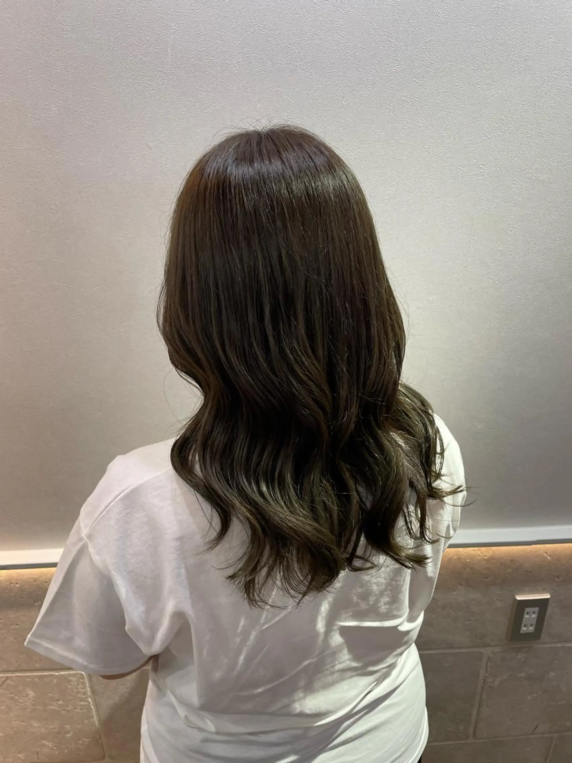 セミロング カラー ヘアカラー FERIA  あべの 🌼西口実来🌼のヘアスタイル