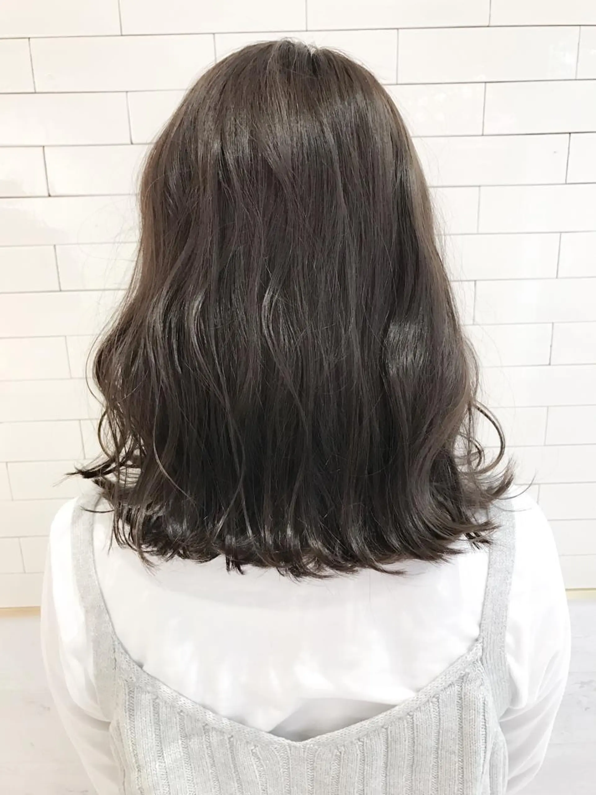 ショート カラー グレージュ ボブ 外国人風カラー 外ハネヘア カット ヘアカラー LA KING GINZA TOKYO所属・🧡ショートの達人 🧡SHOのヘアスタイル