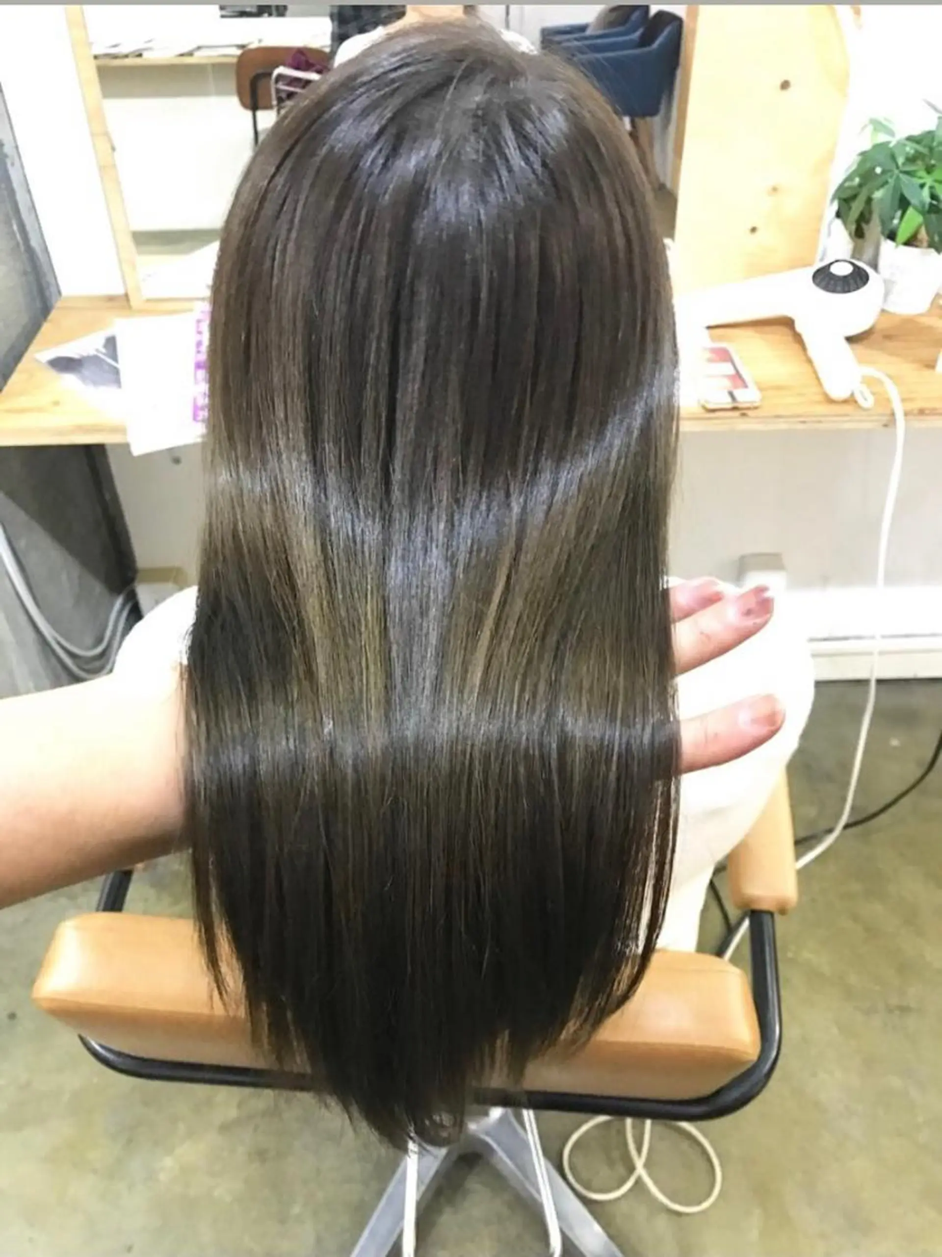 セミロング カラー 髪質改善 🌸髪質改善特化🌸 店長　ゆうやのヘアスタイル