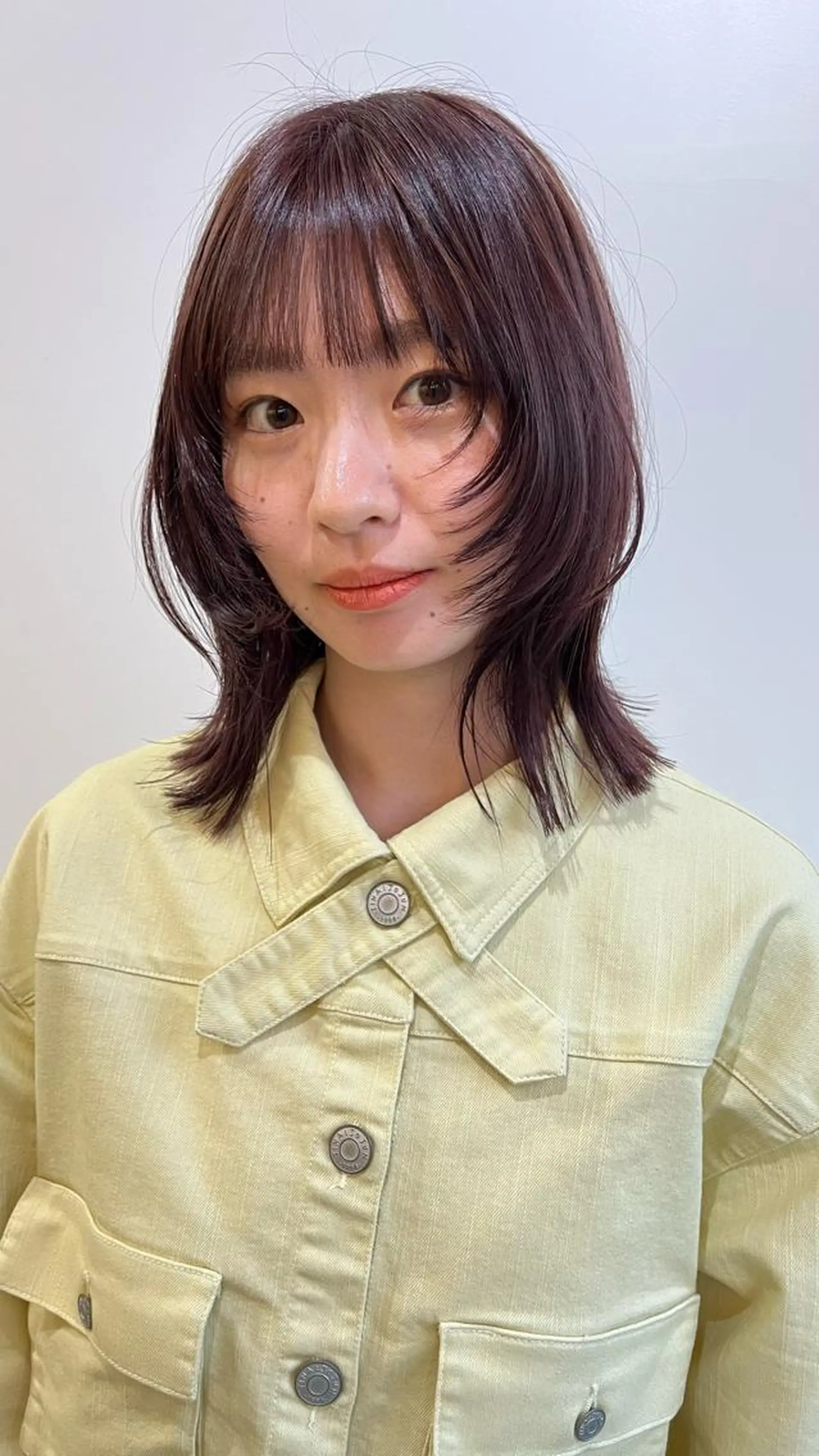 ミディアム KOCHAB 中村穂風のヘアスタイル