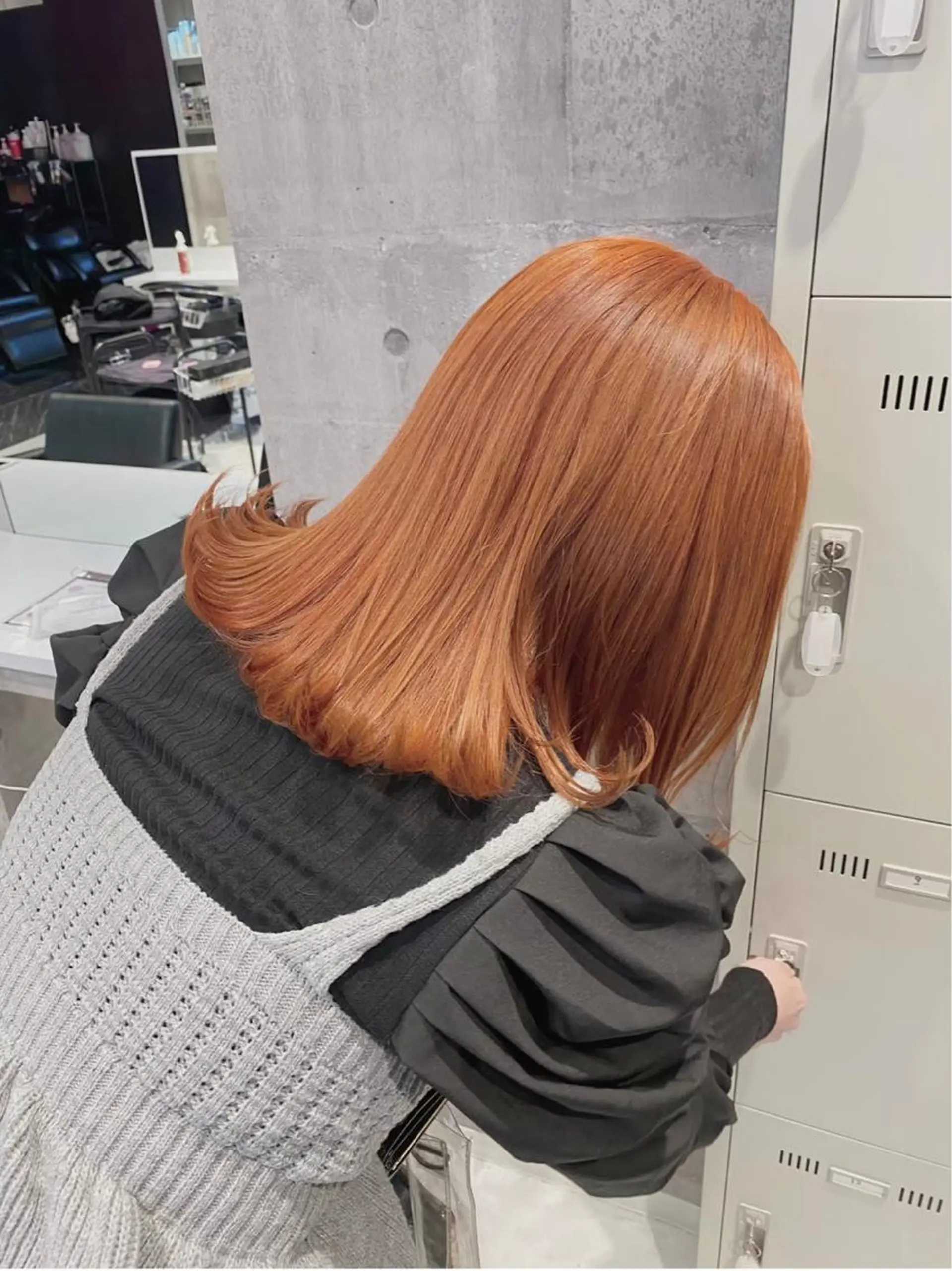 セミロング カラー カット ヘアカラー トリートメント ヘアセット 🩶【推しハイトーン 】yuzu🩶のヘアスタイル