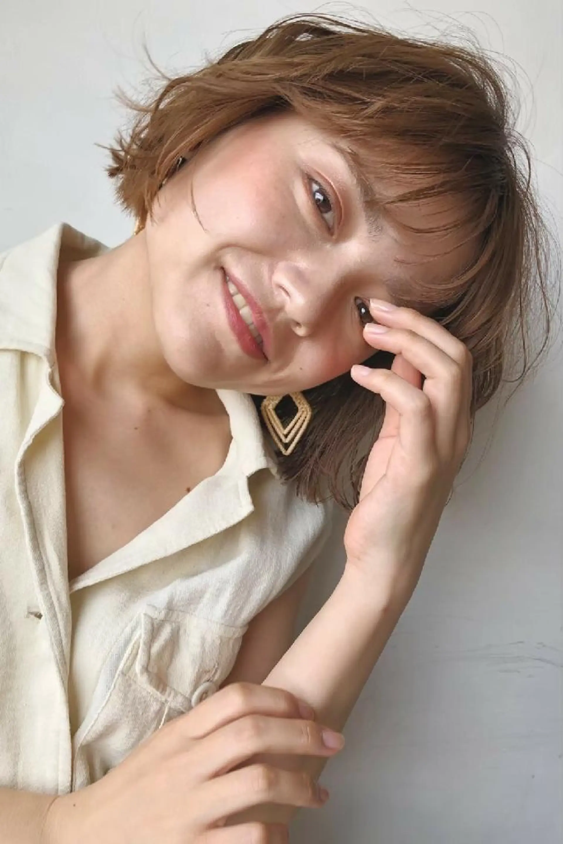 ショート カラー デザイナー Anne アンのヘアスタイル