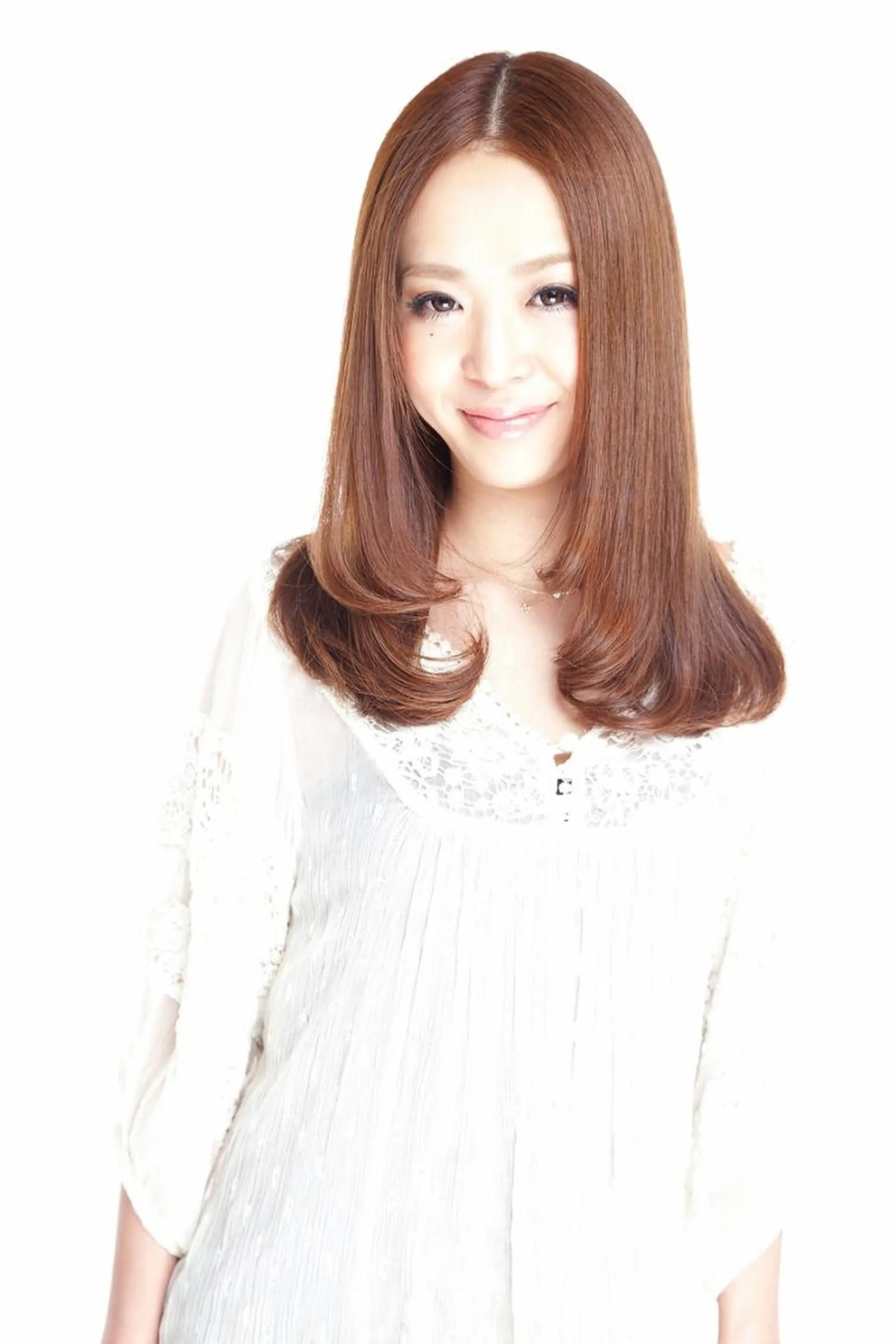 ミディアム カラー パーマ 透明感カラー 小顔カット カット ヘアカラー トリートメント ヘッドスパ ✨hair make flencia✂️✨のヘアスタイル
