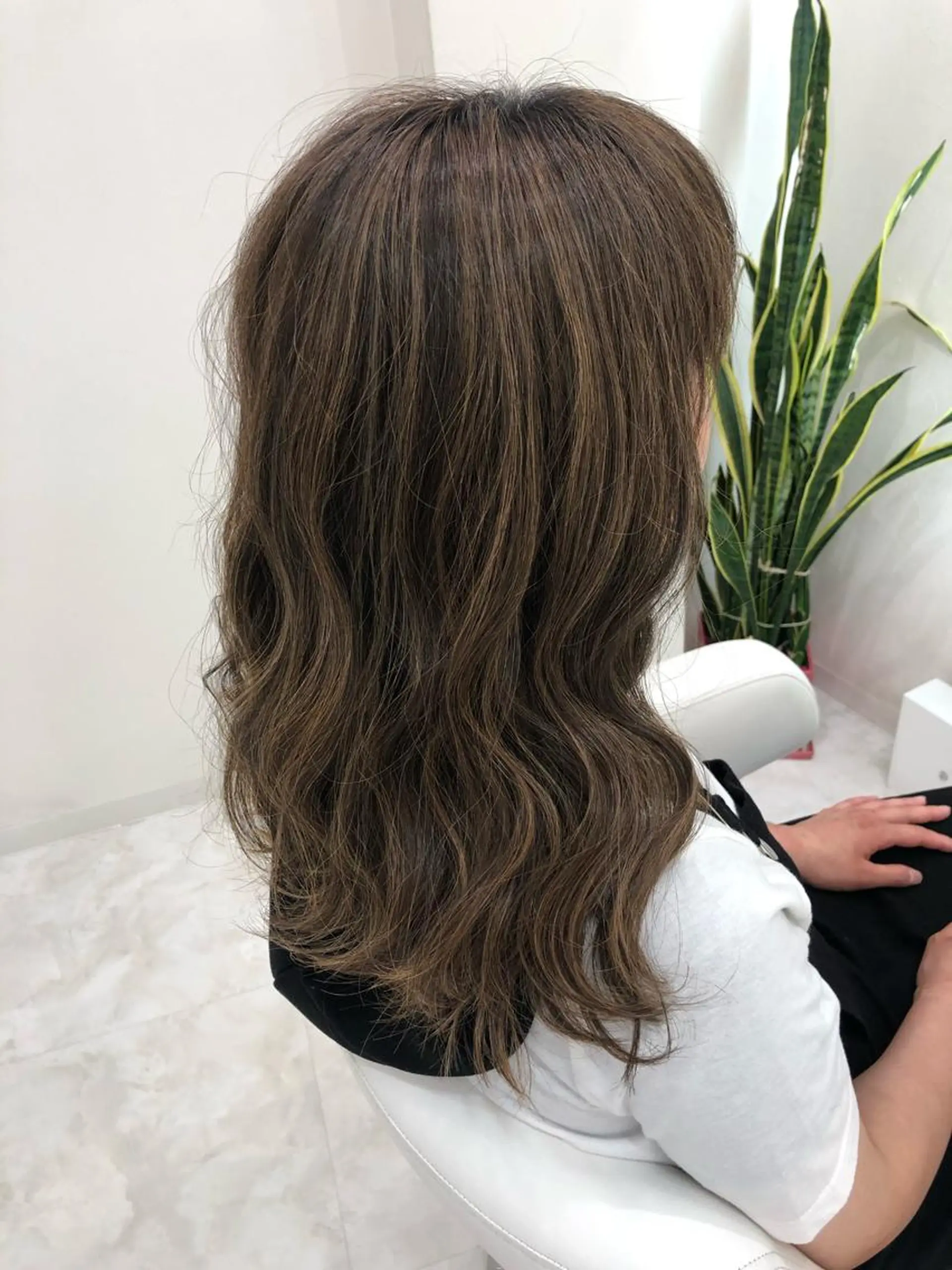 ロング カラー ハイライトカラー 外国人風カラー ハイライト hair Freak所属・佐藤 祥太のヘアスタイル