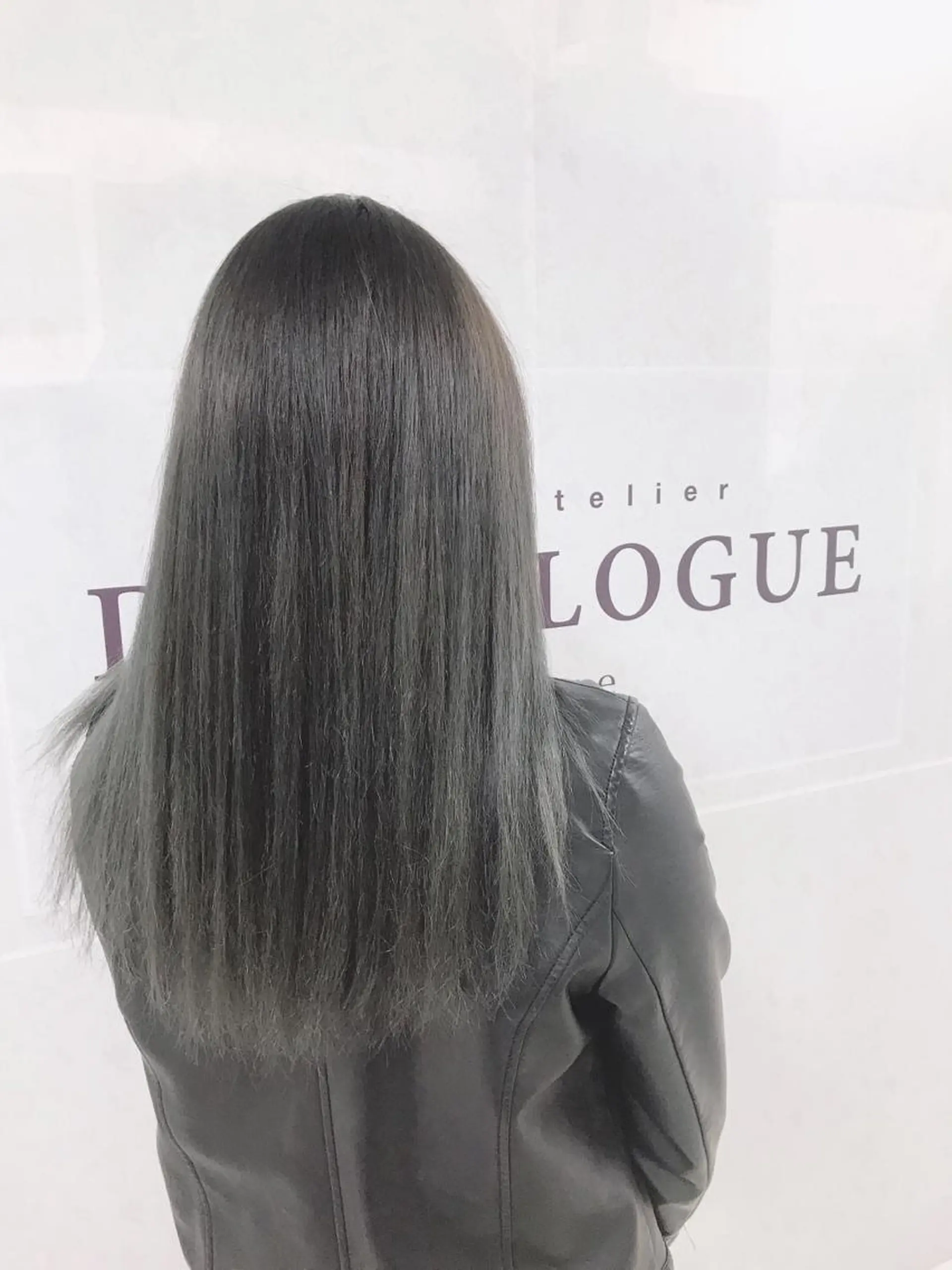 ロング カラー アッシュ アッシュグレー アッシュグレージュ ブリーチ 透明感カラー 中嶋 ナカジマのヘアスタイル