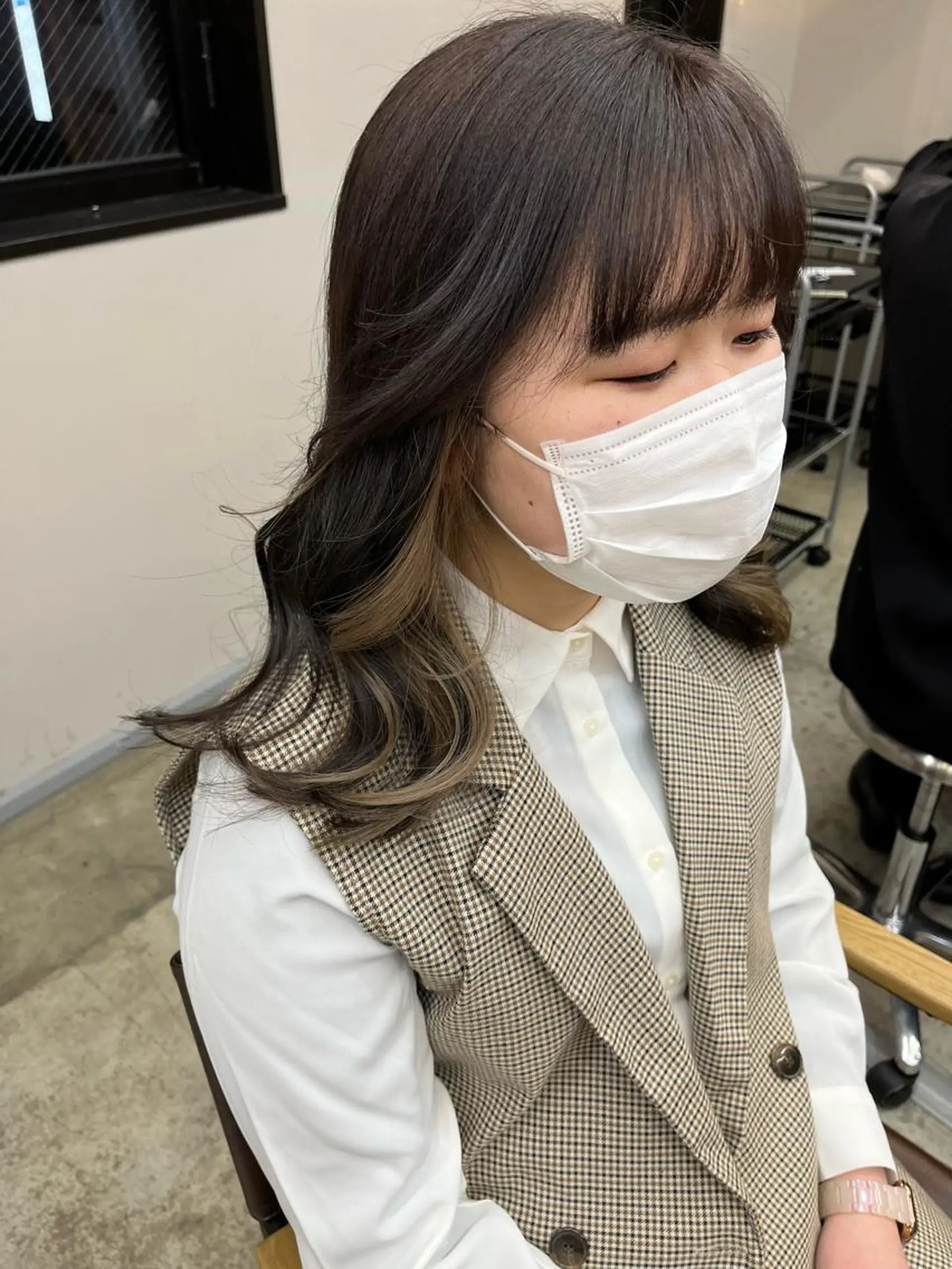 ミディアム カラー ブリーチ インナーカラー カット ヘアカラー トリートメント 🩷ハイトーン透明感 レイヤー🩷ユリカのヘアスタイル