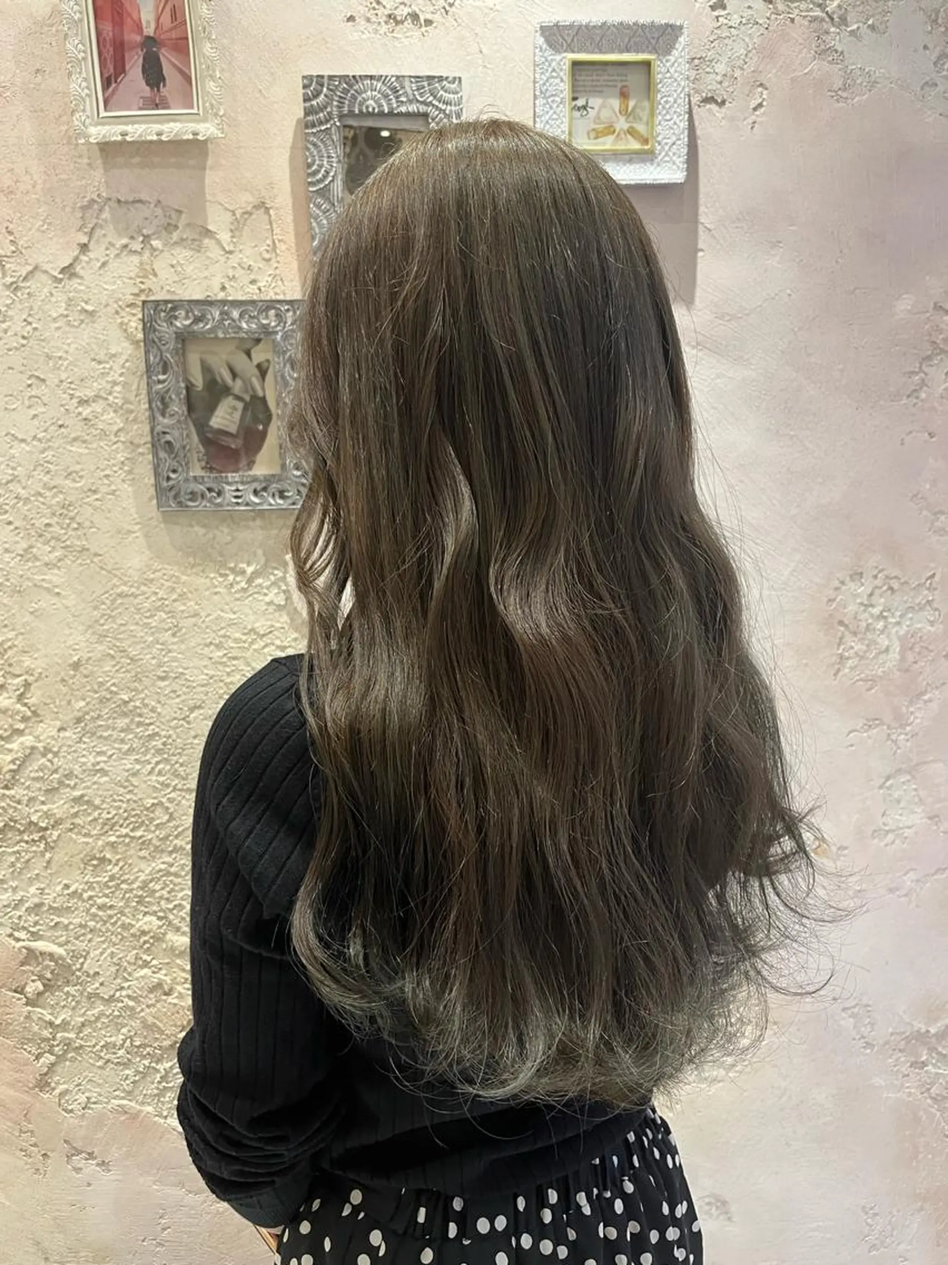 ロング カラー 川井麻由🎀アイドル 量産🎀ピンクカラーのヘアスタイル