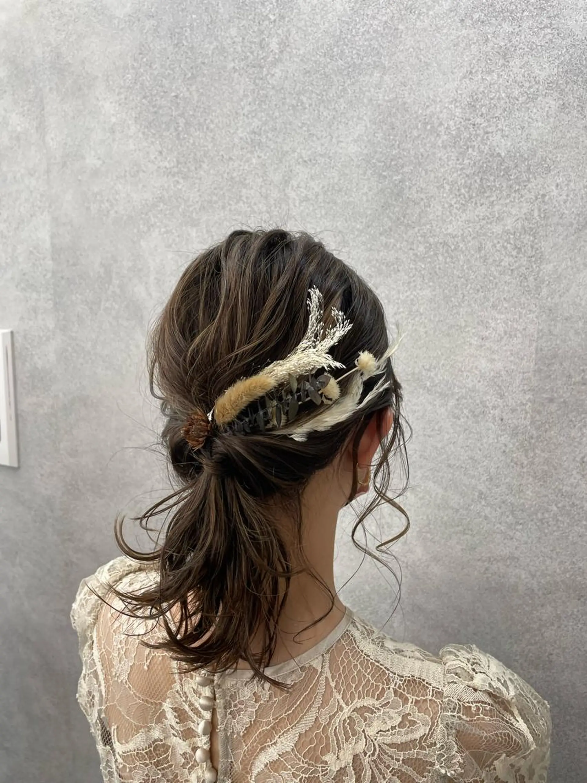 セミロング ヘアアレンジ ポニーテール 口コミ高評価✨ 安達ももかのマツエク・マツパデザイン