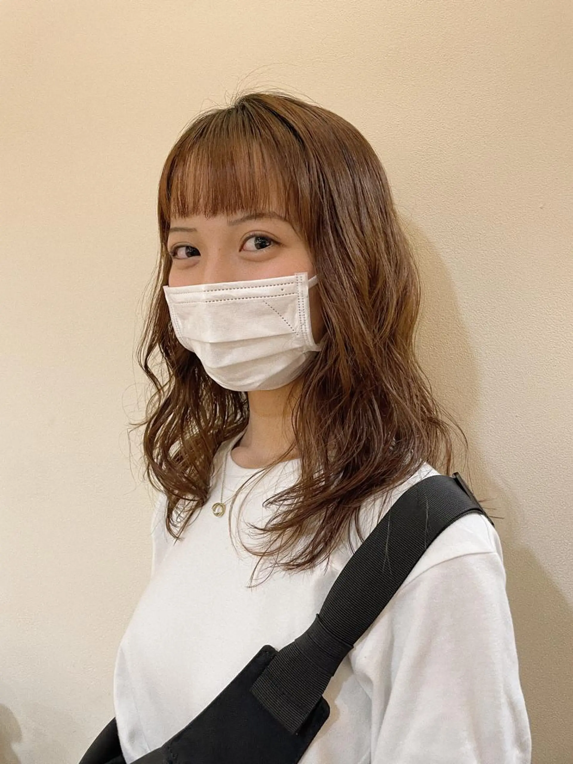 セミロング パーマ 高橋 涼香のヘアスタイル