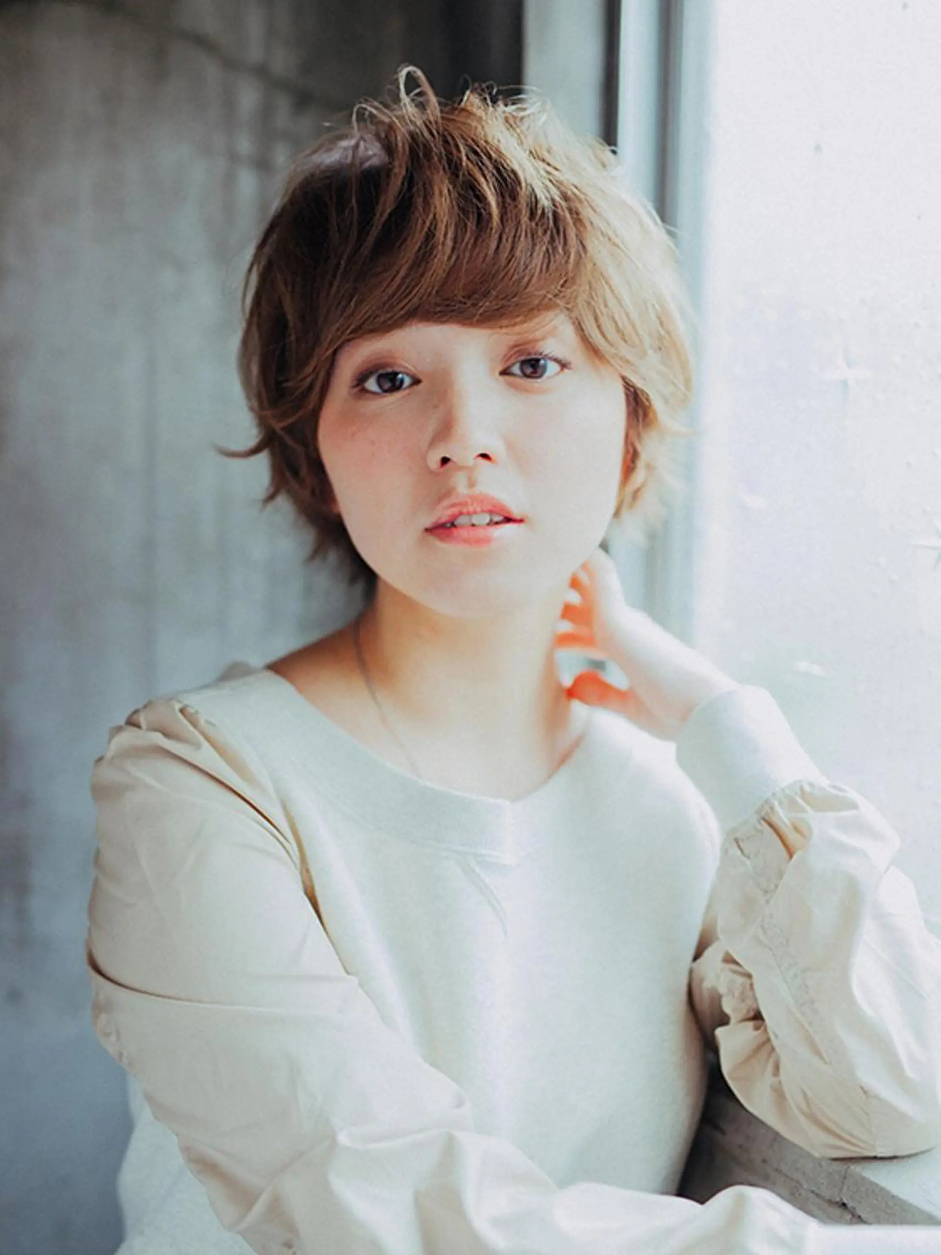 ショート カラー ショートボブ ベージュカラー ボブ レイヤーカット ショートヘア 福島 浩司のヘアスタイル
