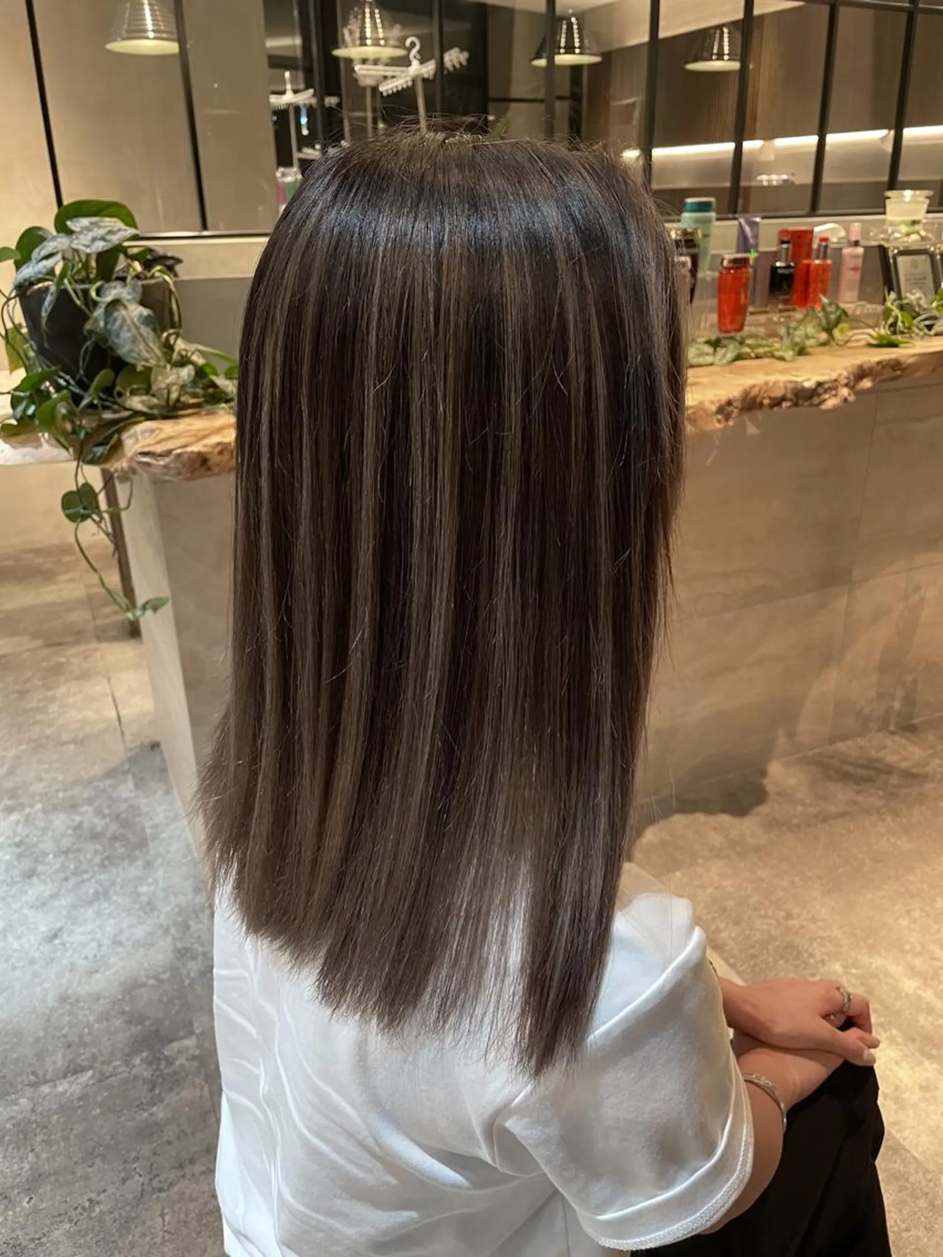 セミロング ヘアカラー トリートメント HAVANA MIZUKIのヘアスタイル