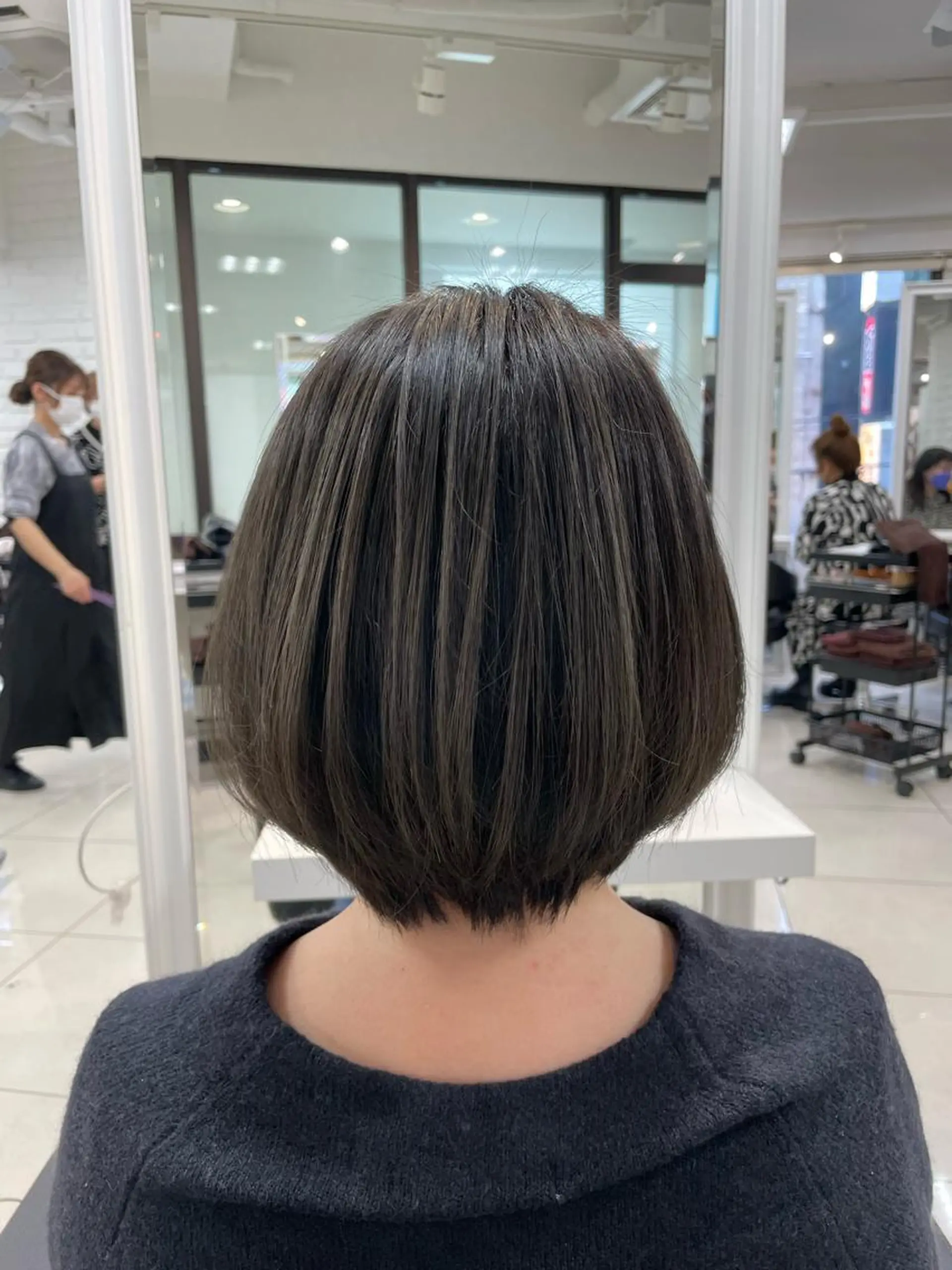 ショート カラー ハイライトカラー ハイライト カット ヘアカラー トリートメント 【デザインカラー】 粥川佳日望のヘアスタイル