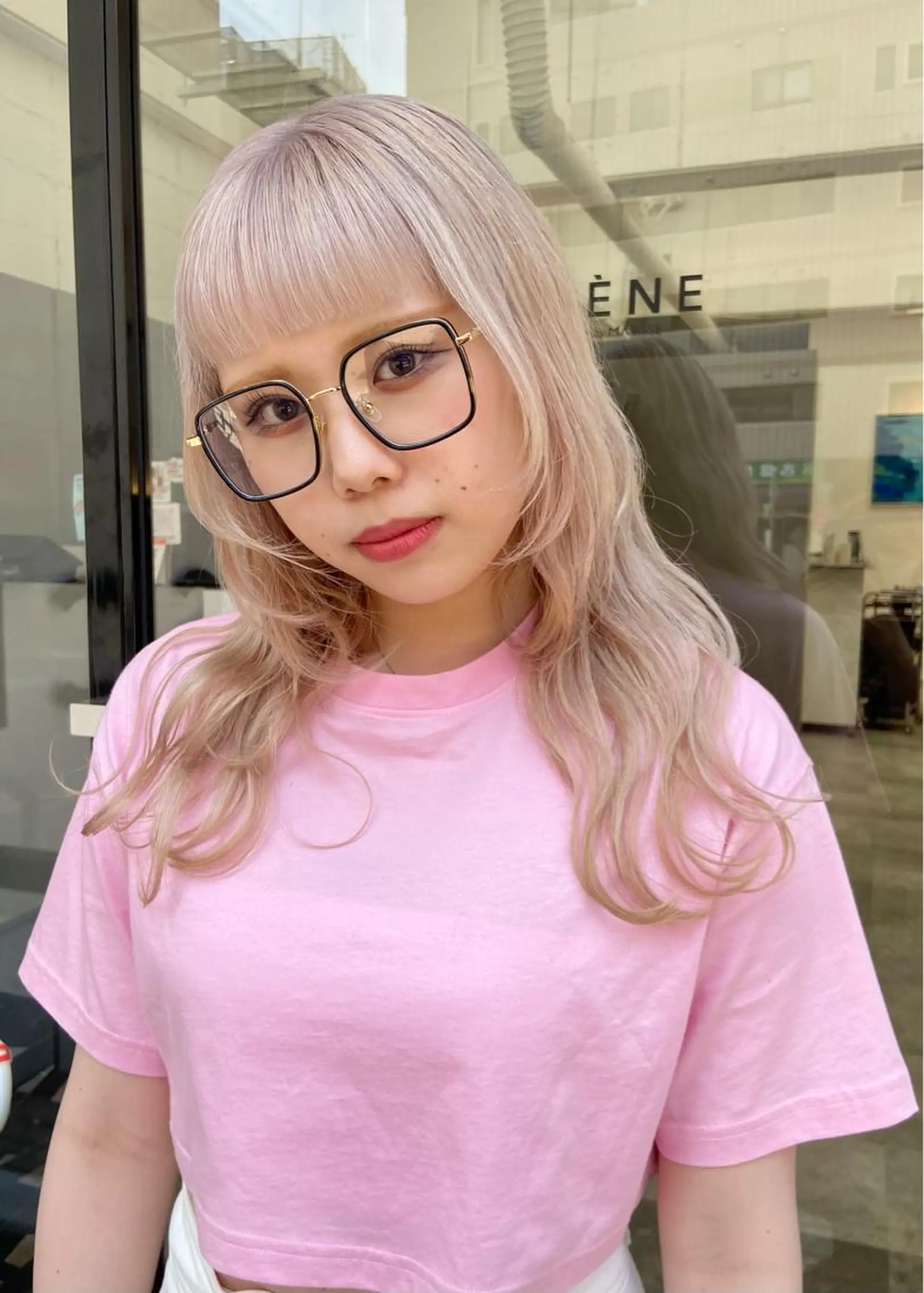 セミロング ヘアカラー 淺谷 美紀のヘアスタイル