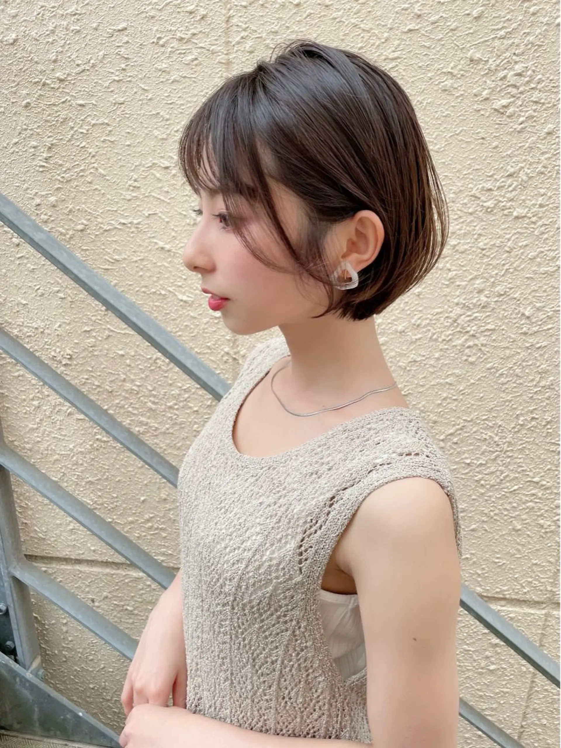 ミディアム ボブ 髪質改善 韓国風ヘア シースルーバング 小顔カット カット ヘアカラー トリートメント 🌹ハッシュカット、 レイヤー韓国ヘア🌹のヘアスタイル