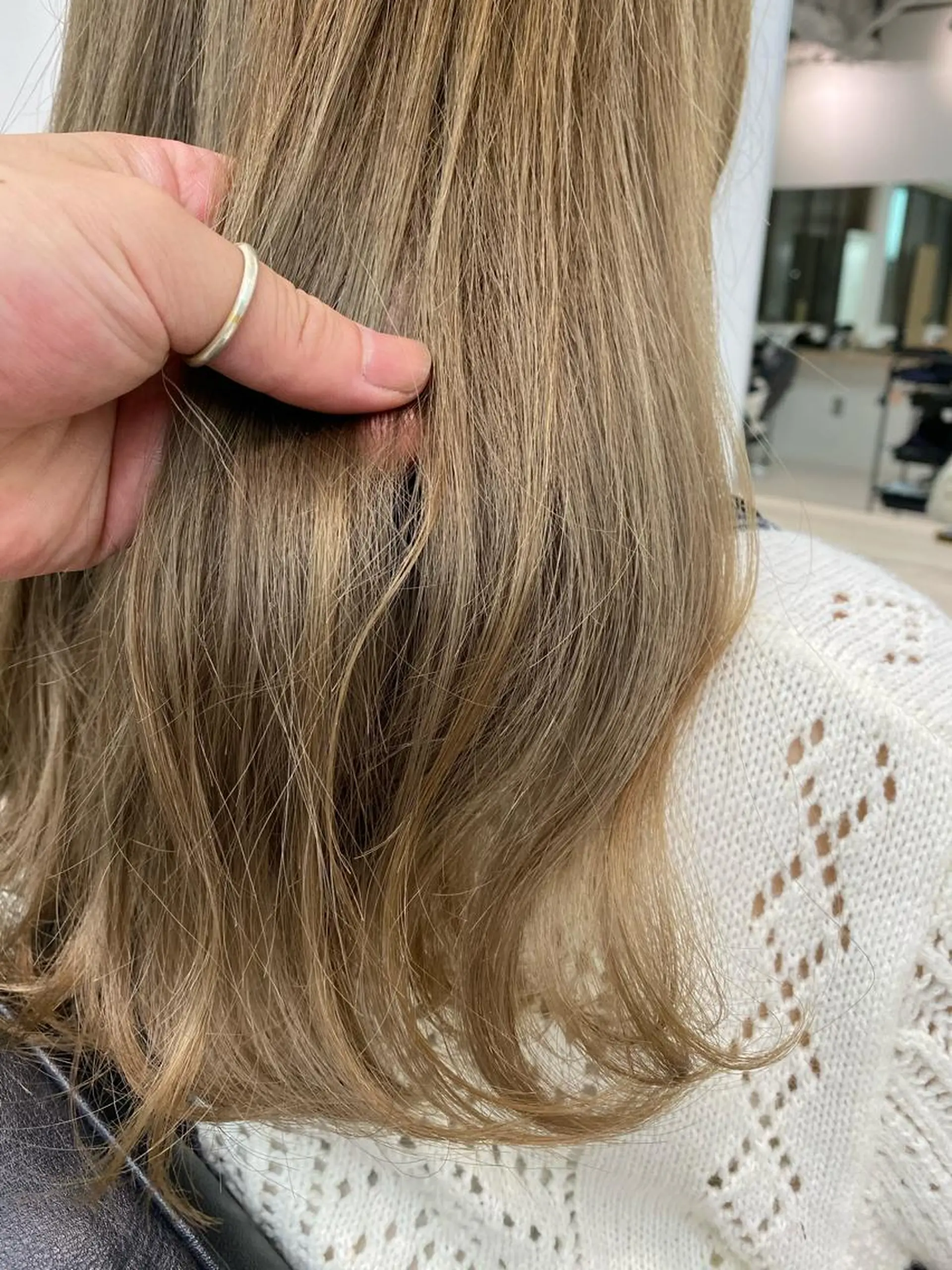 ロング カラー ベージュカラー ヘアカラー 仲川 和人のヘアスタイル