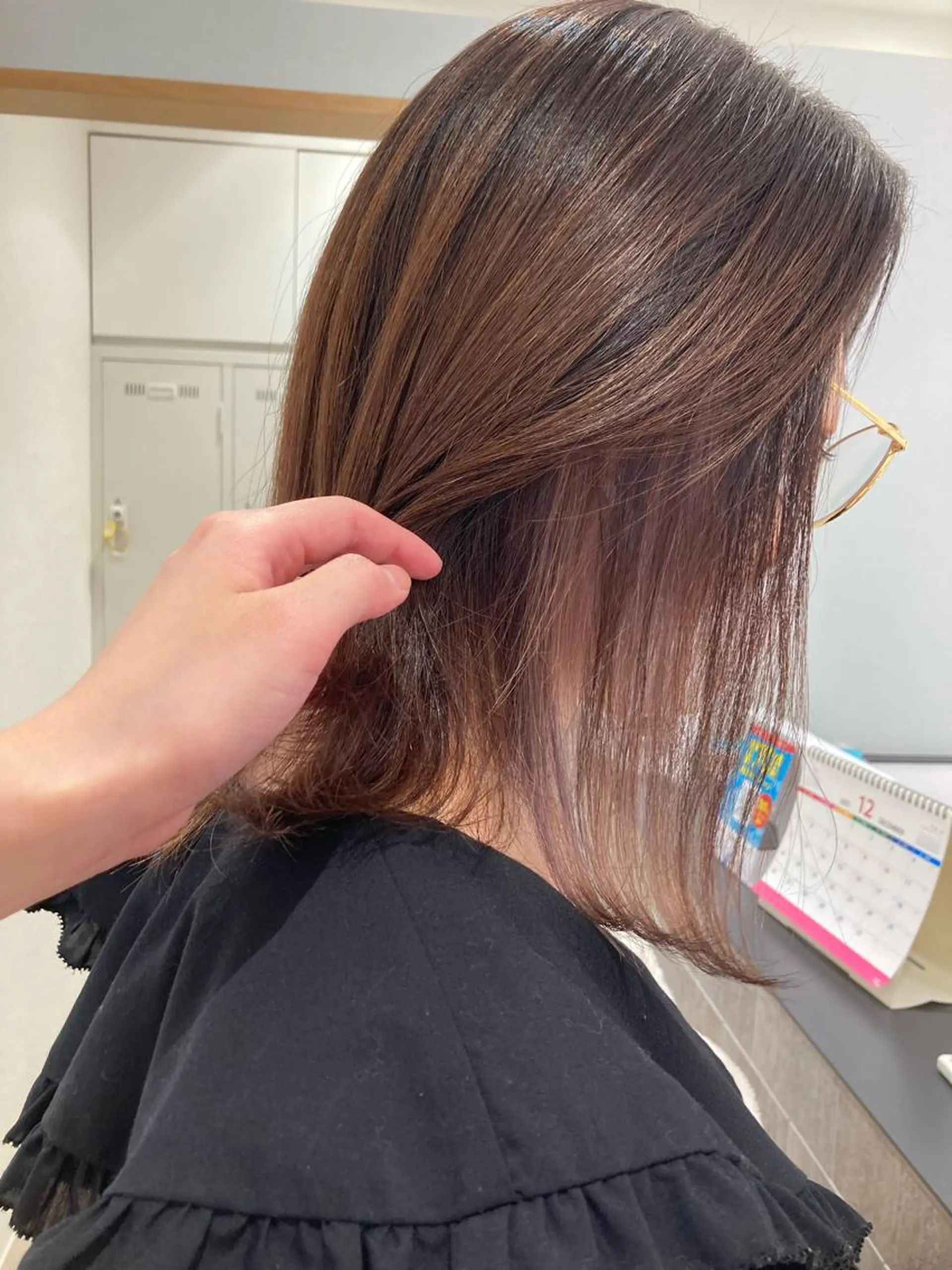 ミディアム カラー ベージュカラー インナーカラー ヘアカラー 野村 さなみ✨ぱっつんボブのヘアスタイル