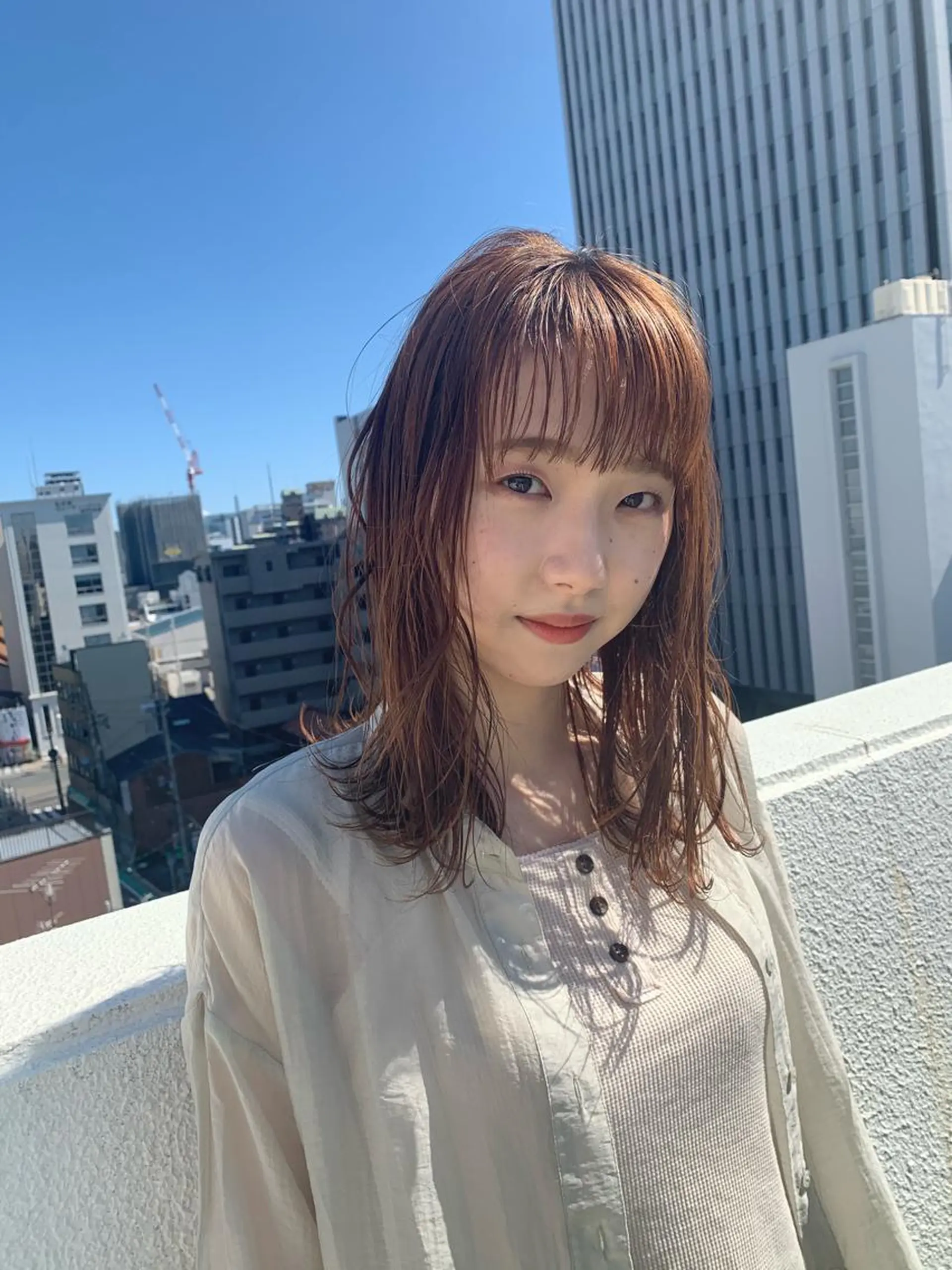 ミディアム カラー ヘアアレンジ ベージュカラー オレンジ オレンジベージュ イワタ マハ/ minim hairのヘアスタイル