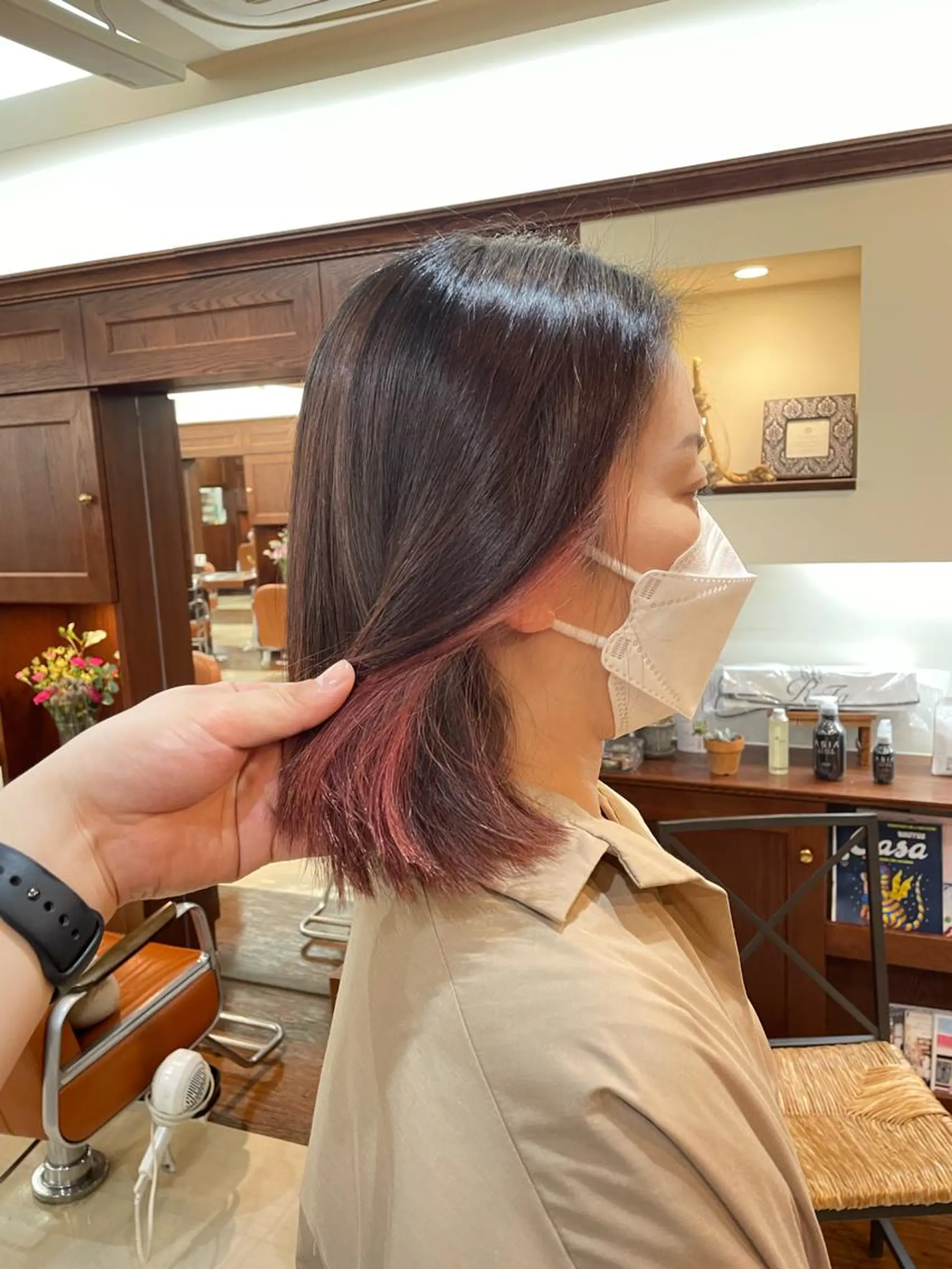 ショート ヘアカラー League サトウナツのヘアスタイル