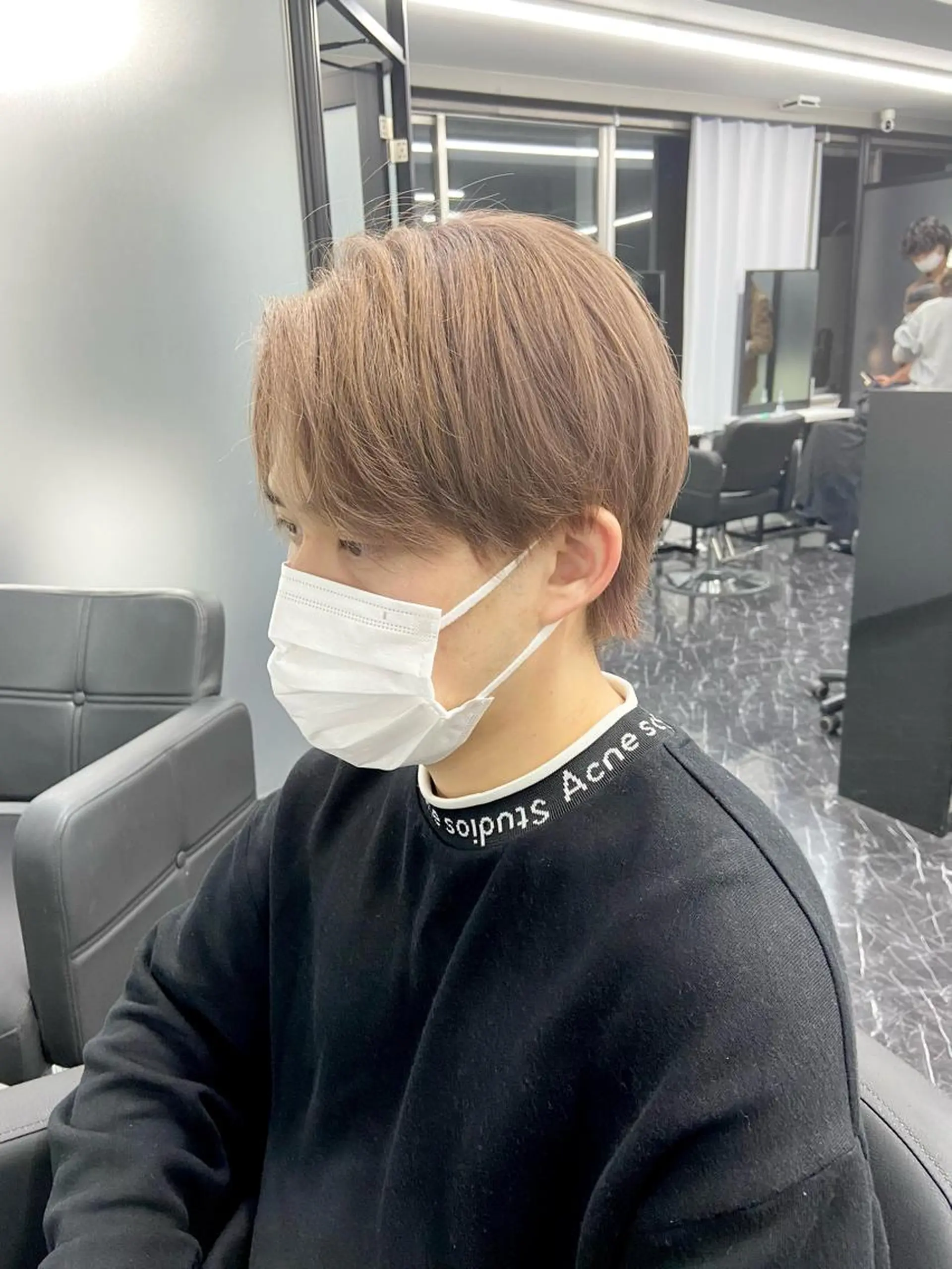 ミディアム カラー メンズ メンズハイトーン ハイトーンカラー ヘアカラー トリートメント ミルボンAujua認定サロン Ria  OSAKA 梅田所属・メンズ、エクステ特化 Ryuのヘアスタイル
