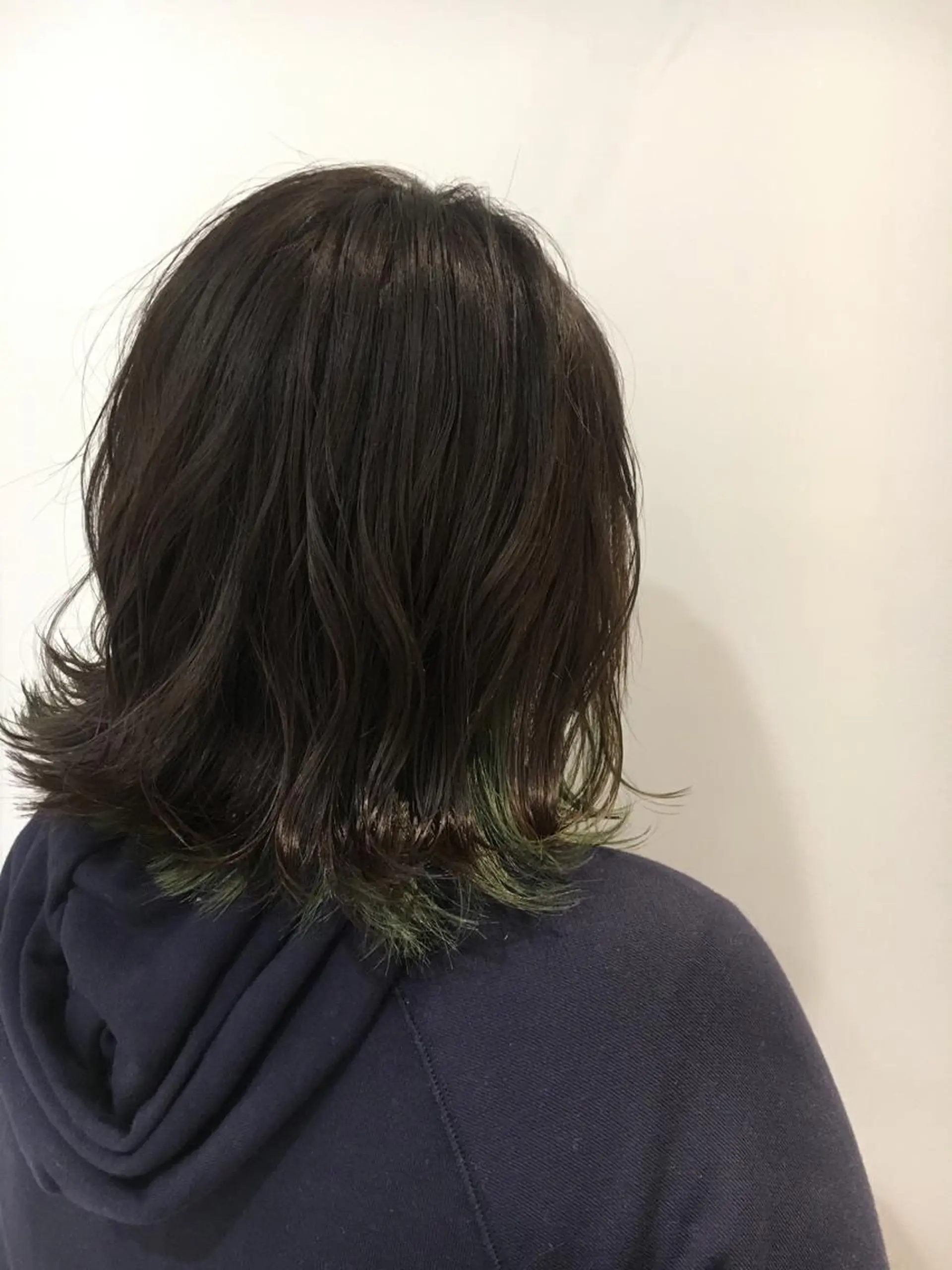 カラー 江原 彩華のヘアスタイル