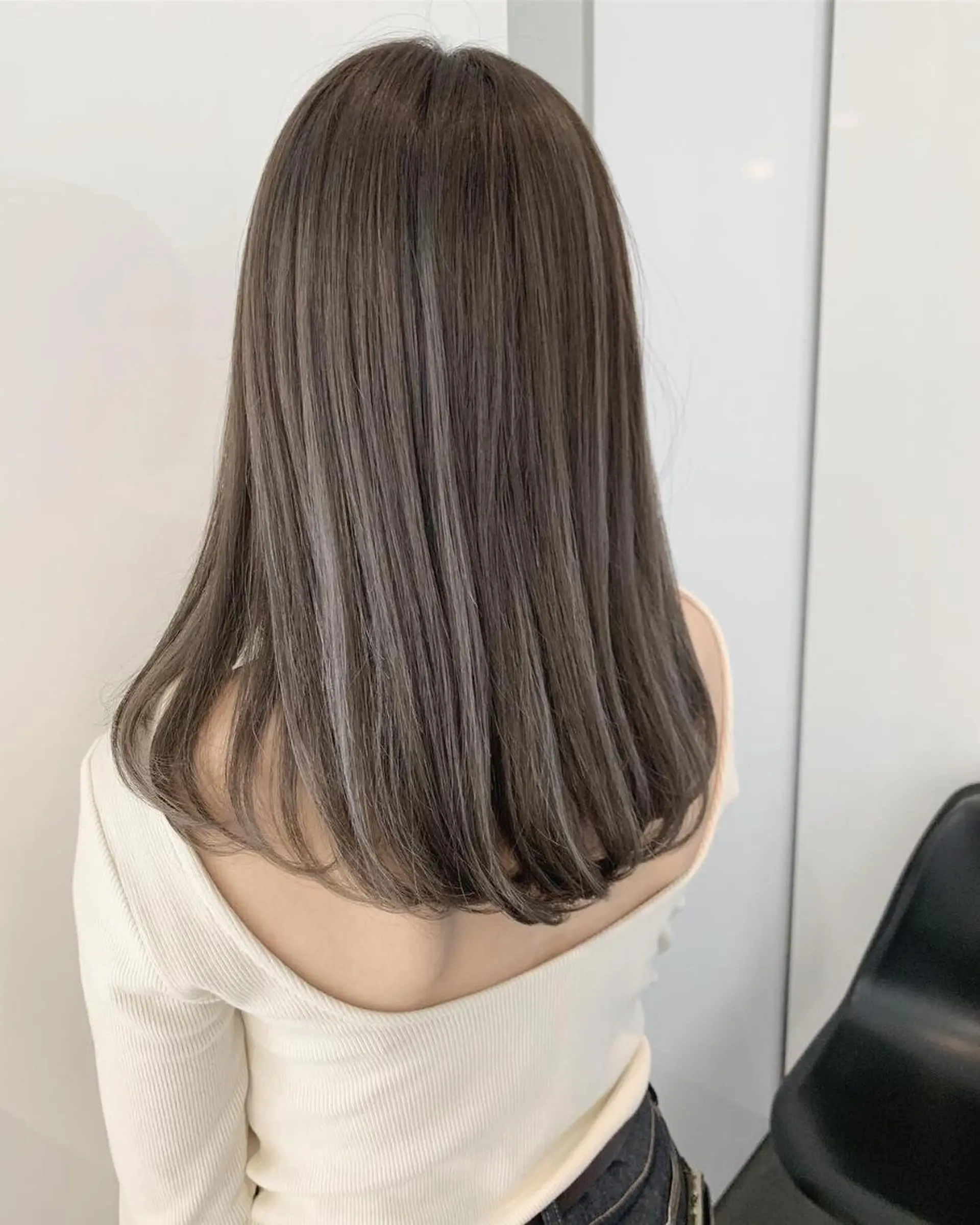 セミロング 毛流れパーマ&縮毛 ⚔️夢生志(ゆうし)のヘアスタイル