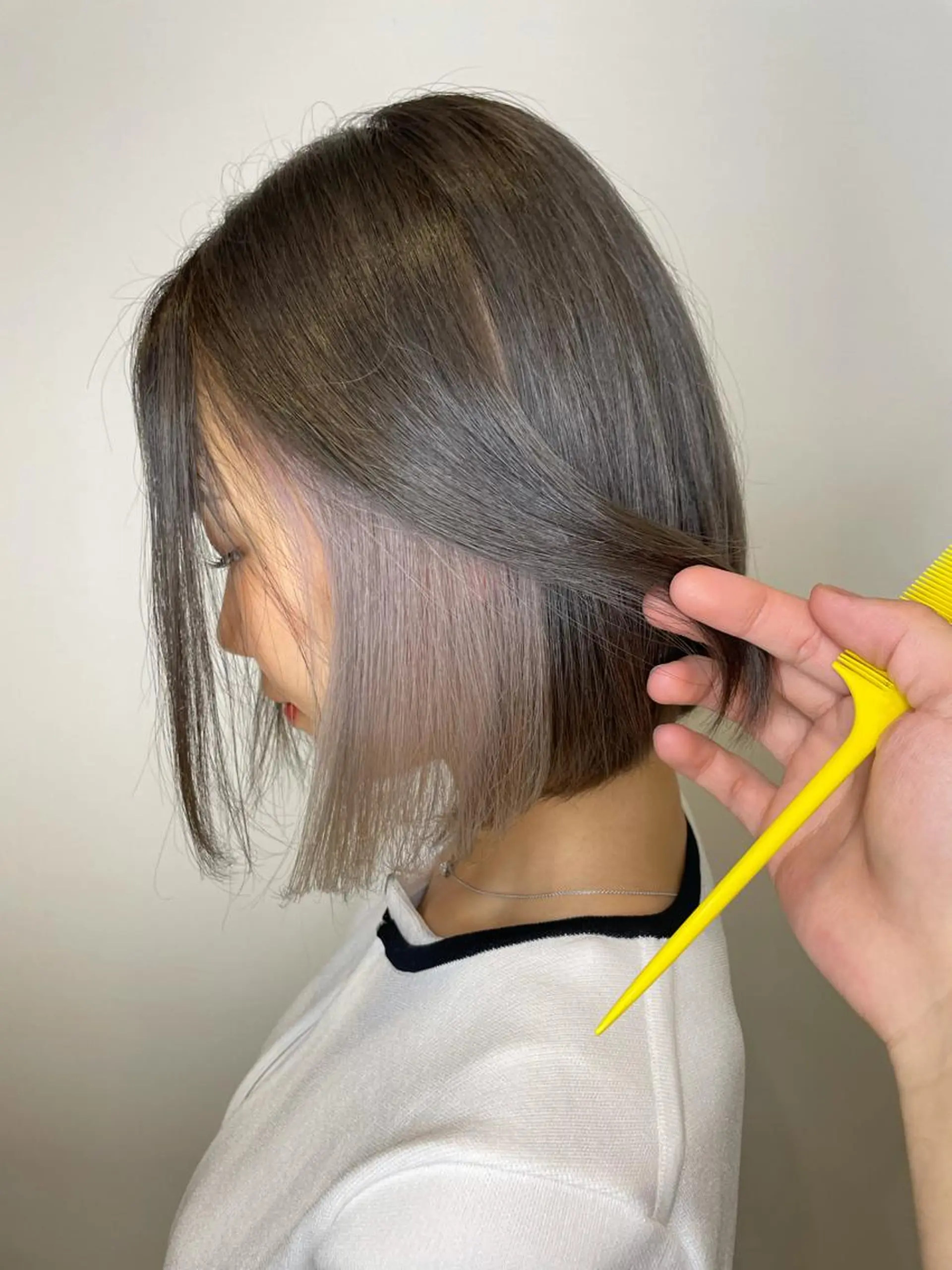 セミロング カラー ミストバング ベージュカラー ブリーチ ケアブリーチ ダブルカラー ヘアカラー matiz マティス　表参道所属・💜アンブレラカラー 髪質改善　丸尾】のヘアスタイル