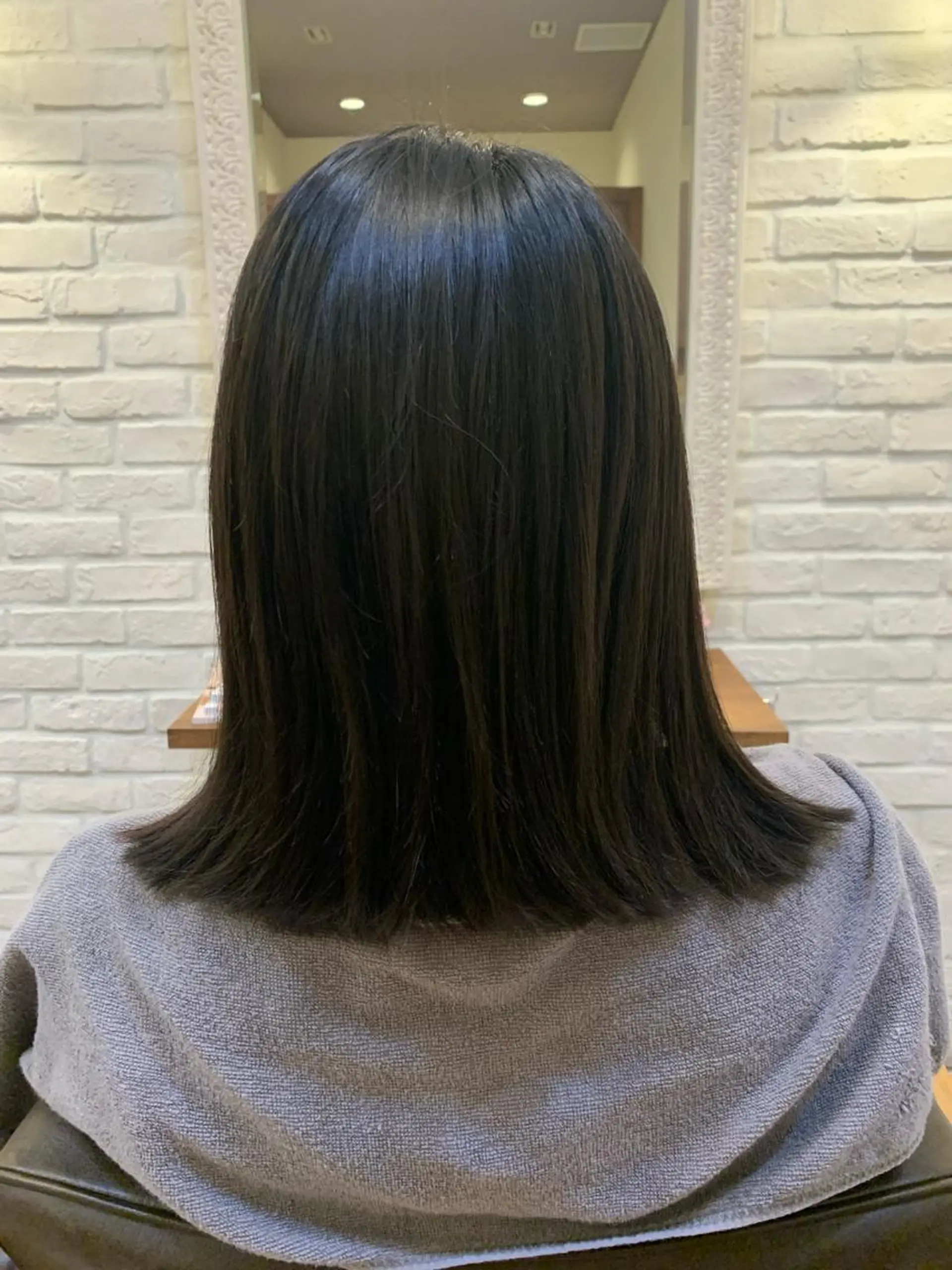ミディアム 外ハネヘア 飯塚 沙衣のヘアスタイル