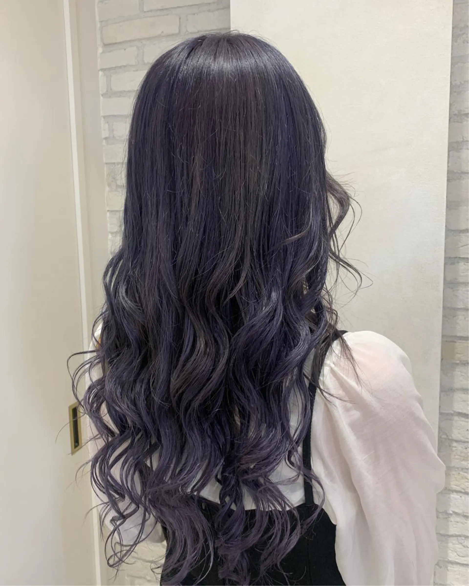 カラー 🖤横浜ハイトーン /ケアブリーチ🖤のヘアスタイル