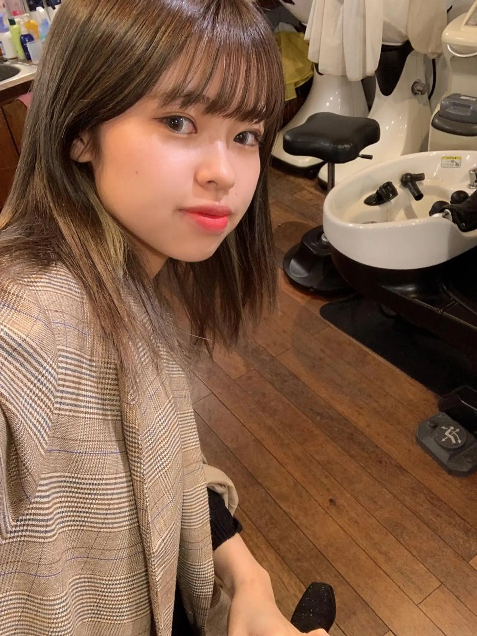 セミロング カラー Lunapiena所属・Lunapiena 🫧ナナのヘアスタイル