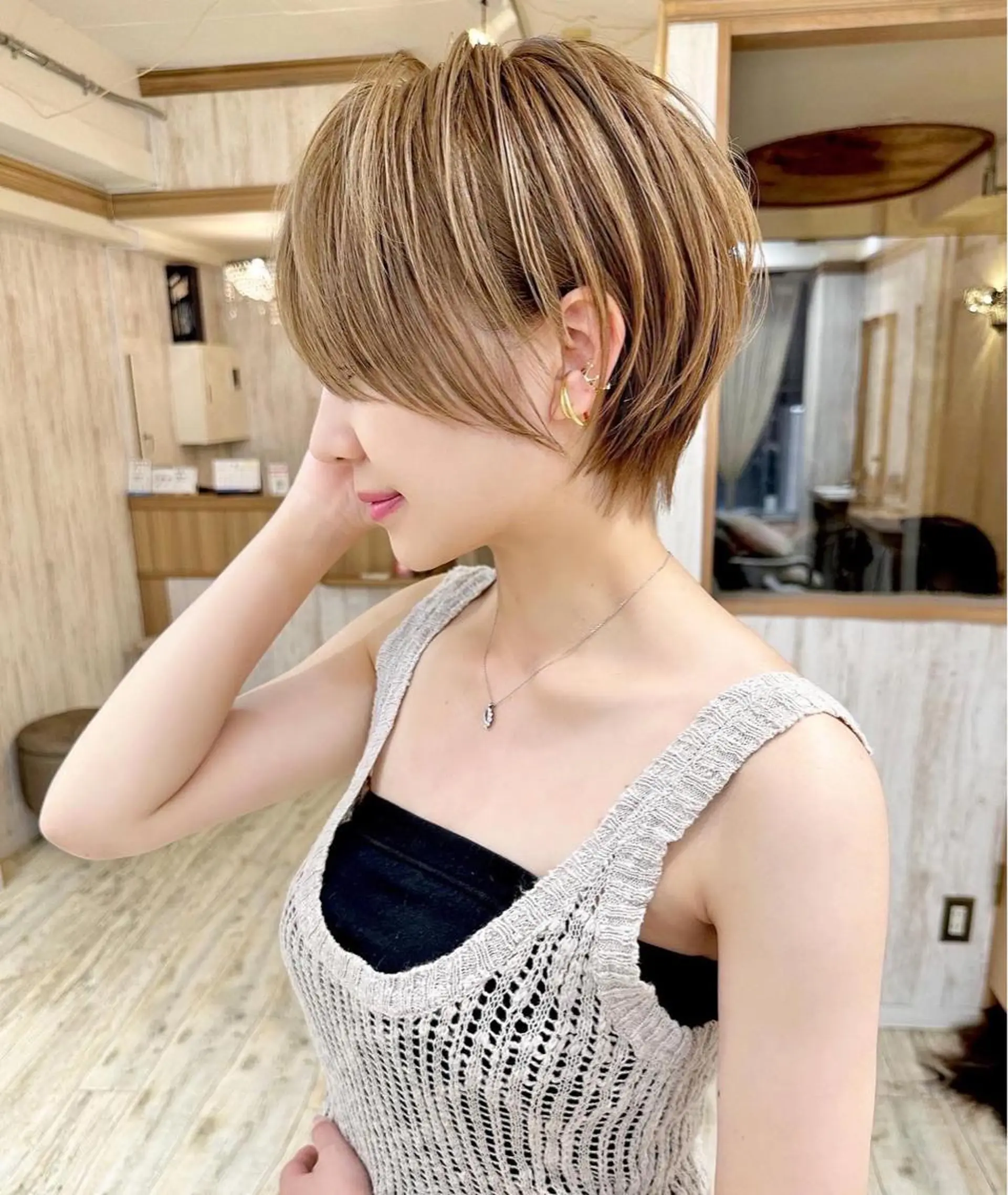 ショート おのだ あやなのヘアスタイル