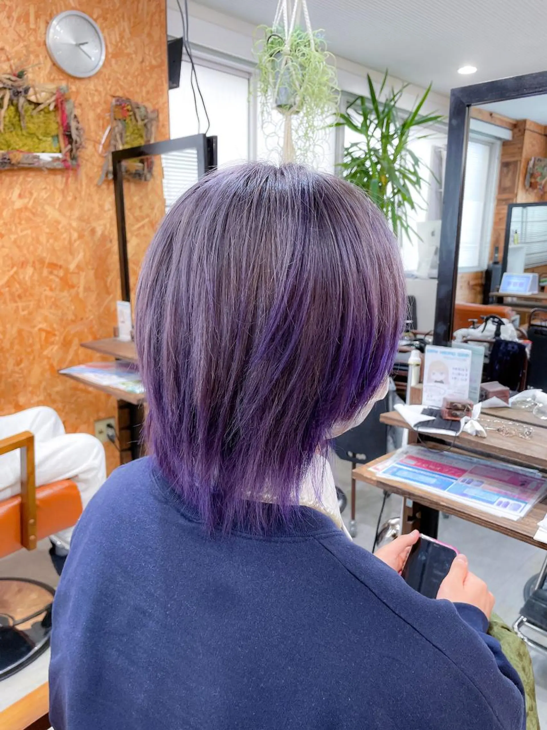 ミディアム メンズ パープルカラー ヘアカラー かんばら りょーいのヘアスタイル