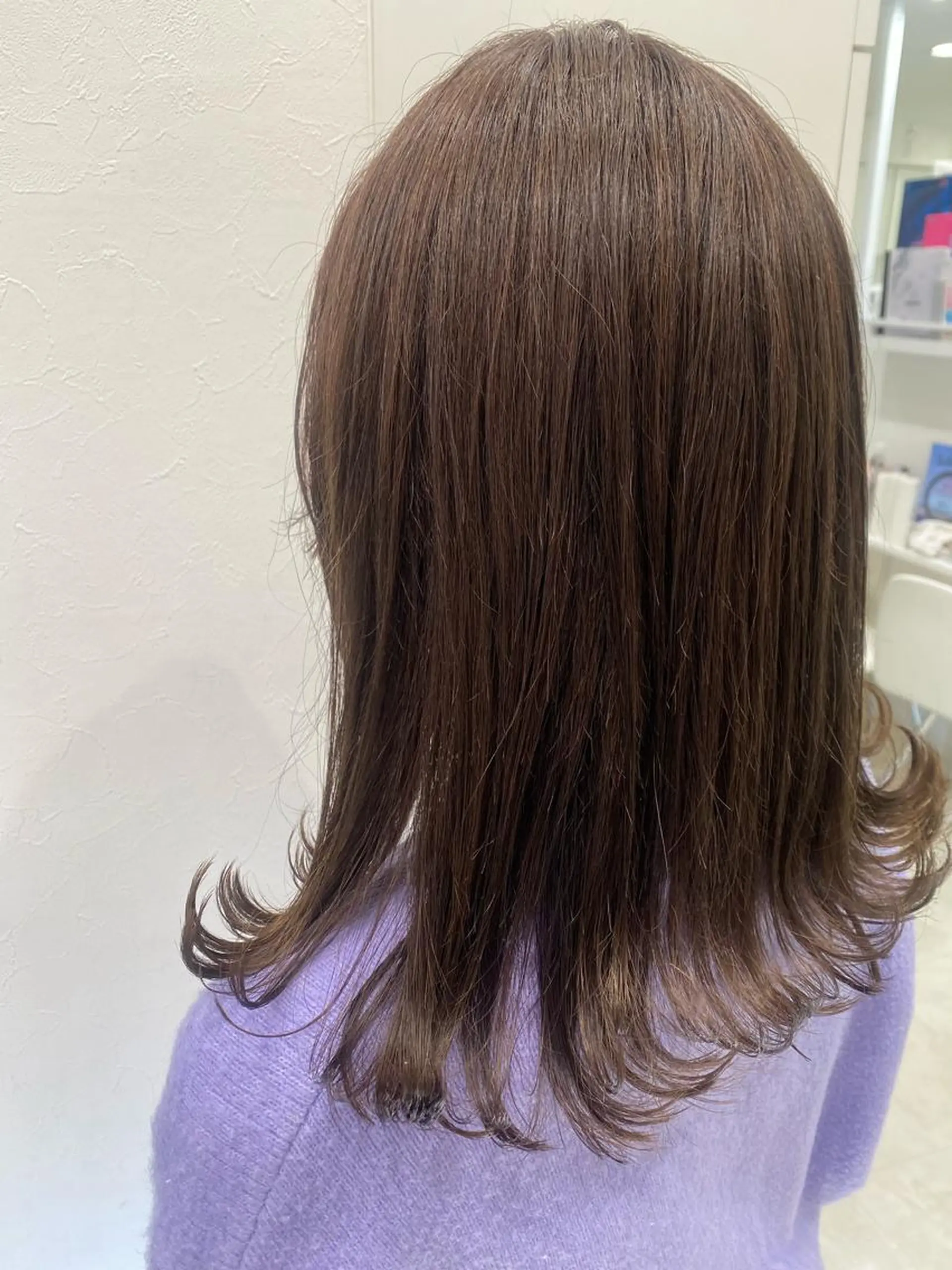 セミロング カラー 透明感カラー hair Freak所属・佐藤 祥太のヘアスタイル