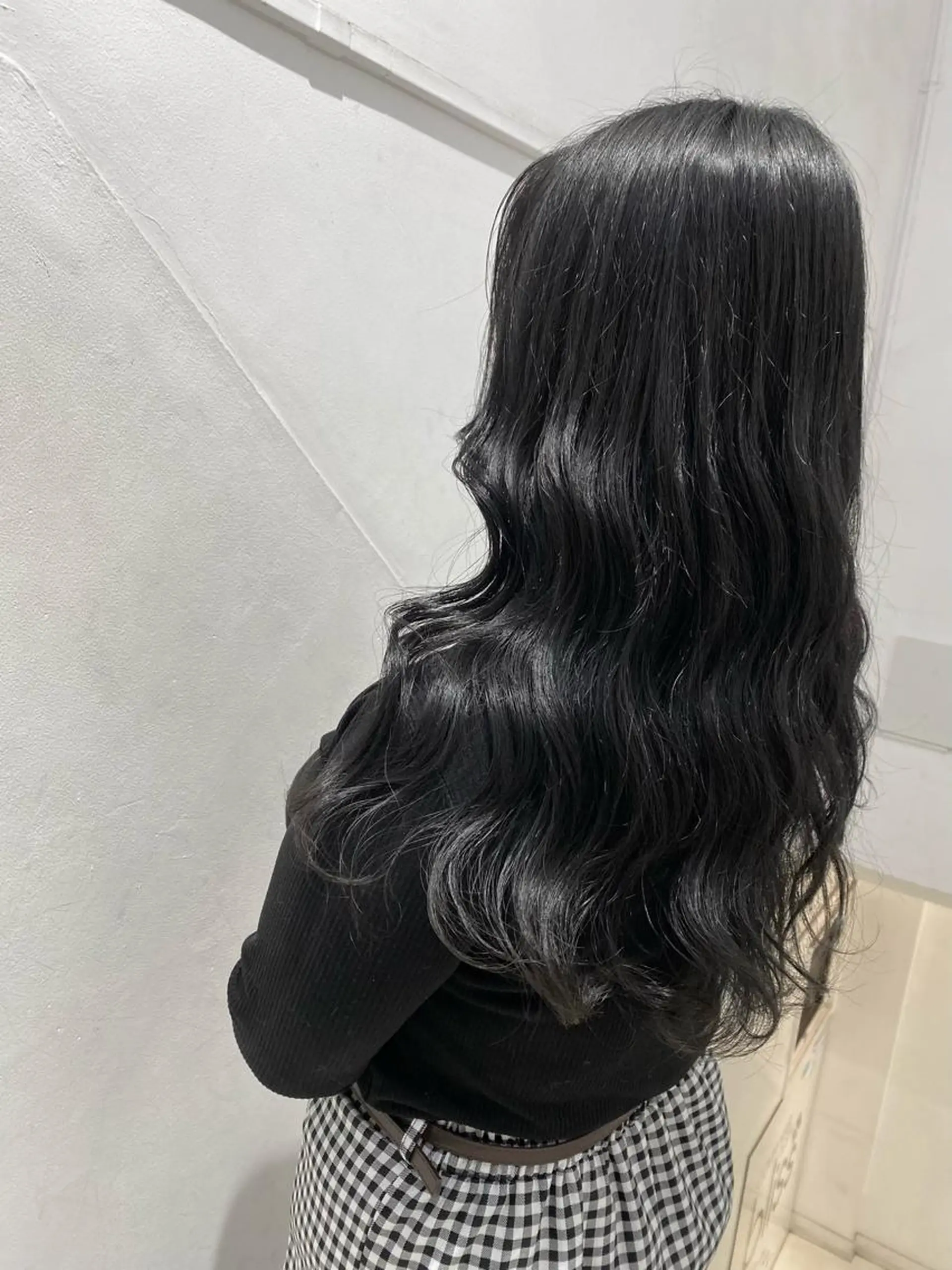 ロング カラー アディクシーカラー ブルーカラー ブルーグレー ブルーグレージュ グレージュ ✨くびれスタイル✨️ 戸嶋穂乃香のヘアスタイル