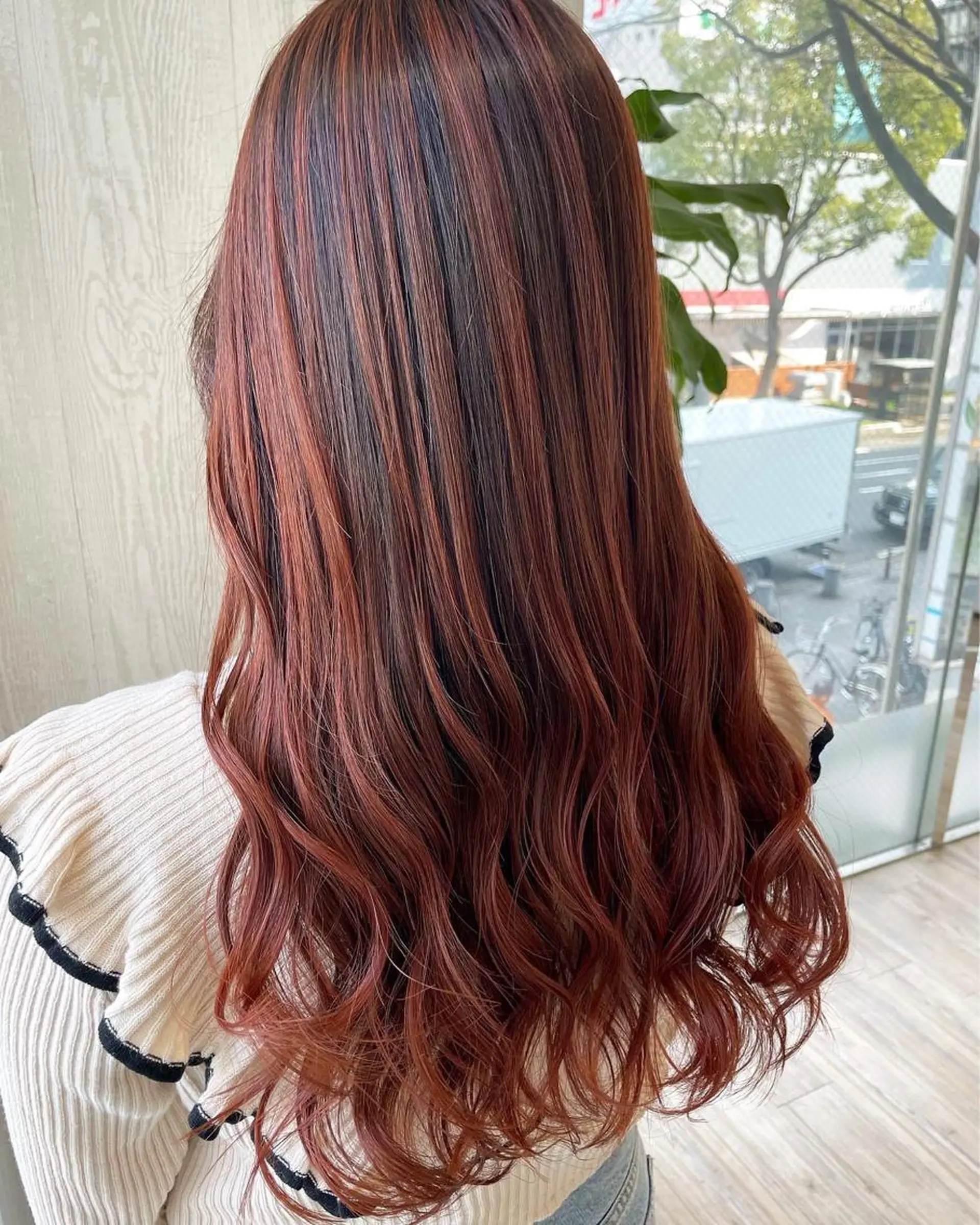 ロング カラー アッシュ ブラウンカラー カシス 透明感カラー 外国人風カラー ヘアカラー トリートメント 河合秀明/ハイライト /インナーカラーのヘアスタイル