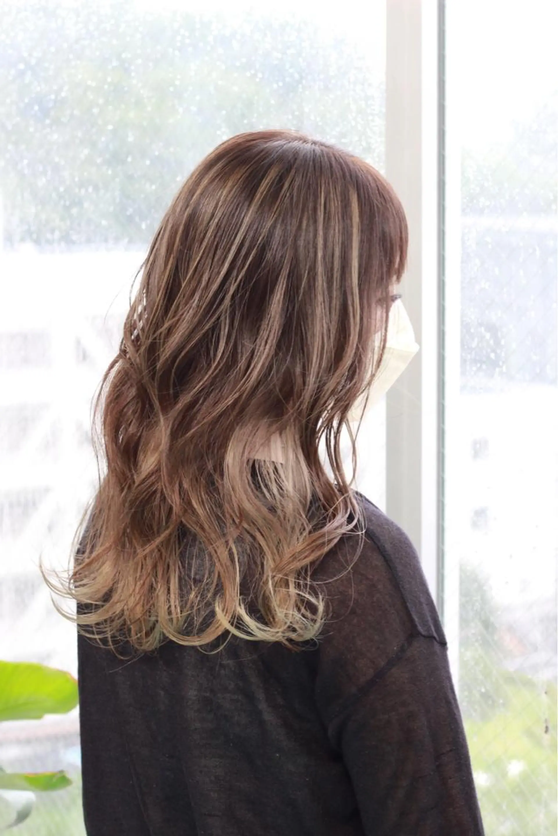 セミロング カラー ベージュカラー ハイライトカラー ハイライト ヘアカラー Viage （ビアージュ）のヘアスタイル