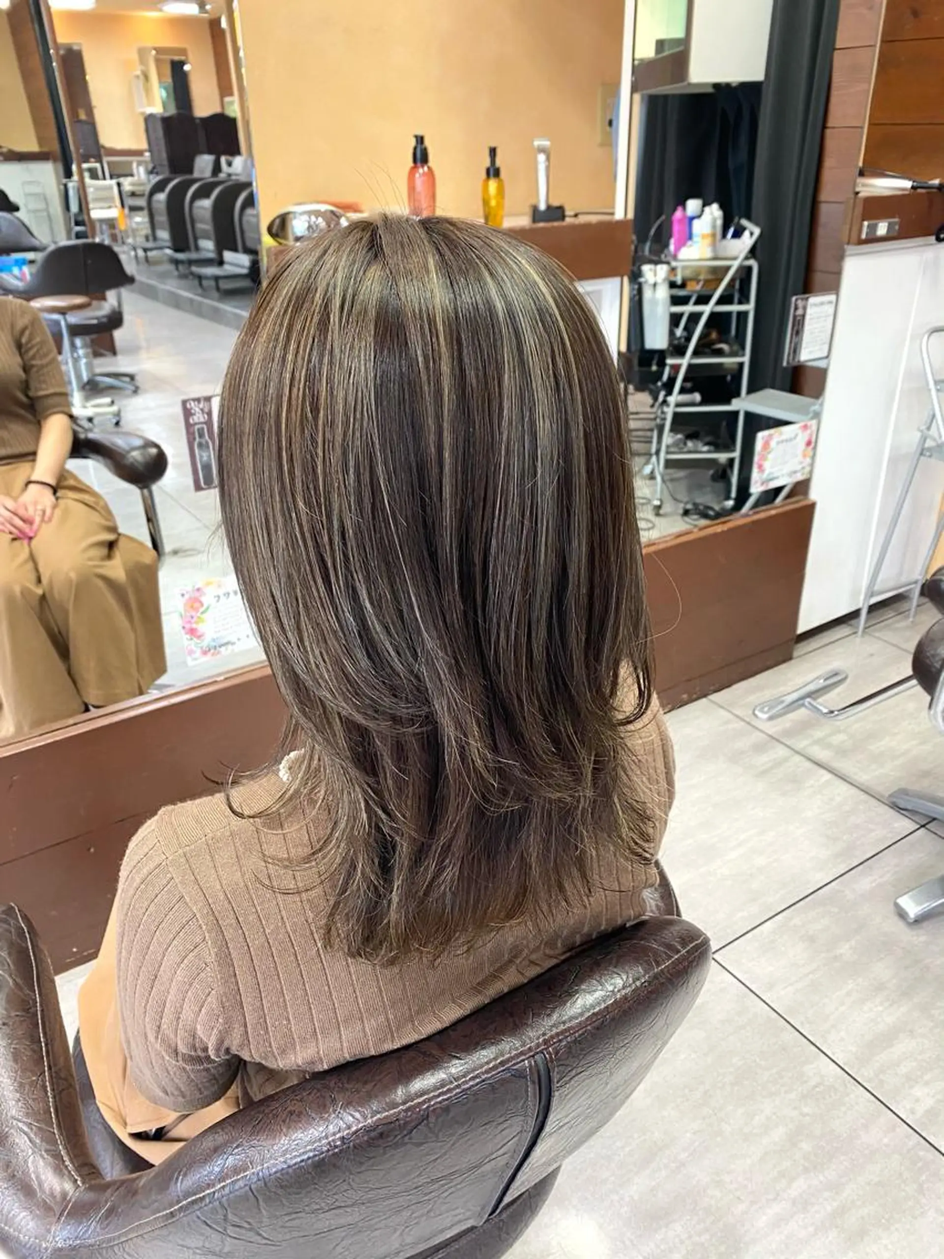 ミディアム カラー ヘアアレンジ ヘアカラー HAIRSALONLOOP所属・川上 麻梨阿のヘアスタイル
