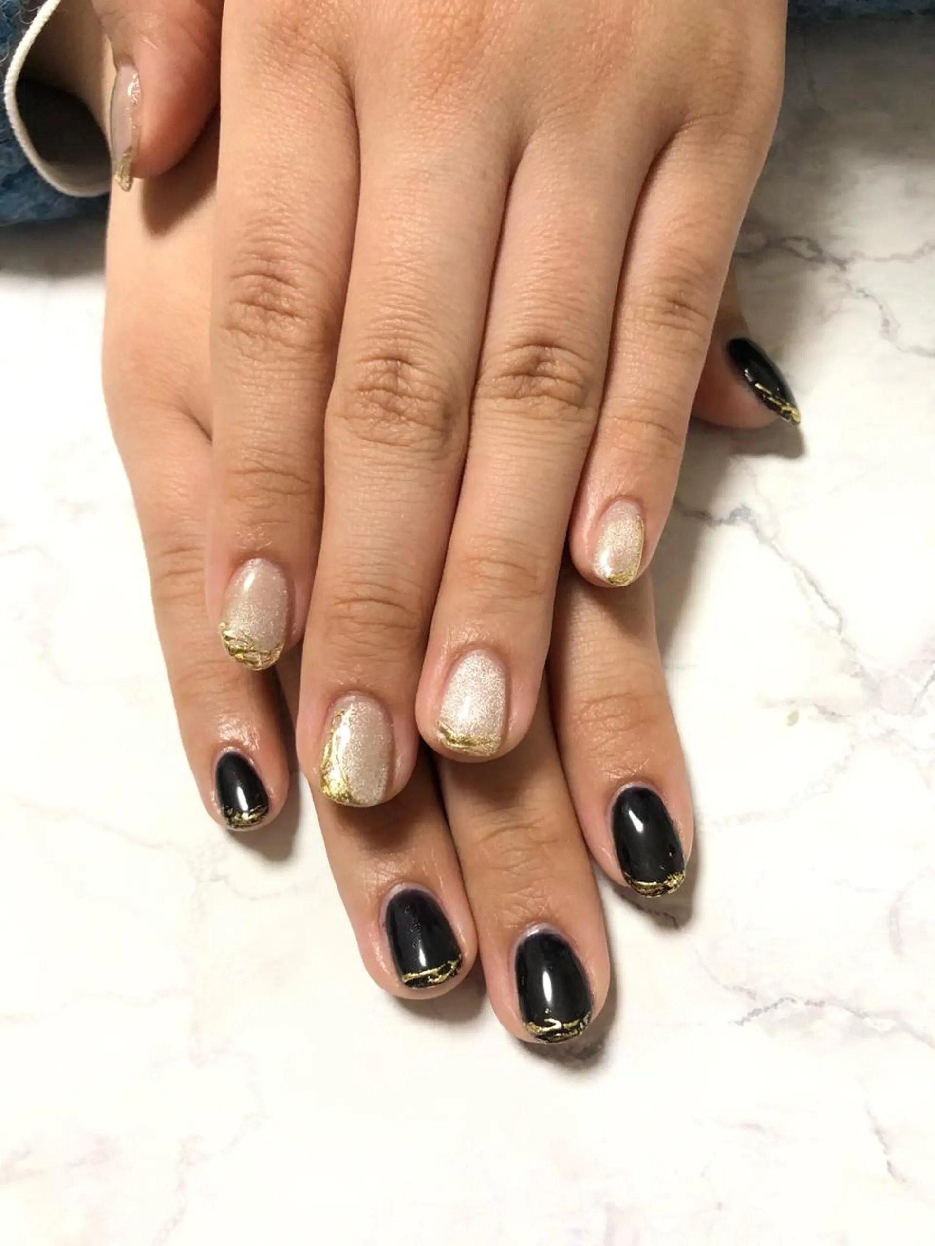 ネイル マグネットネイル ネイビー M&Y nailsalonのネイルデザイン