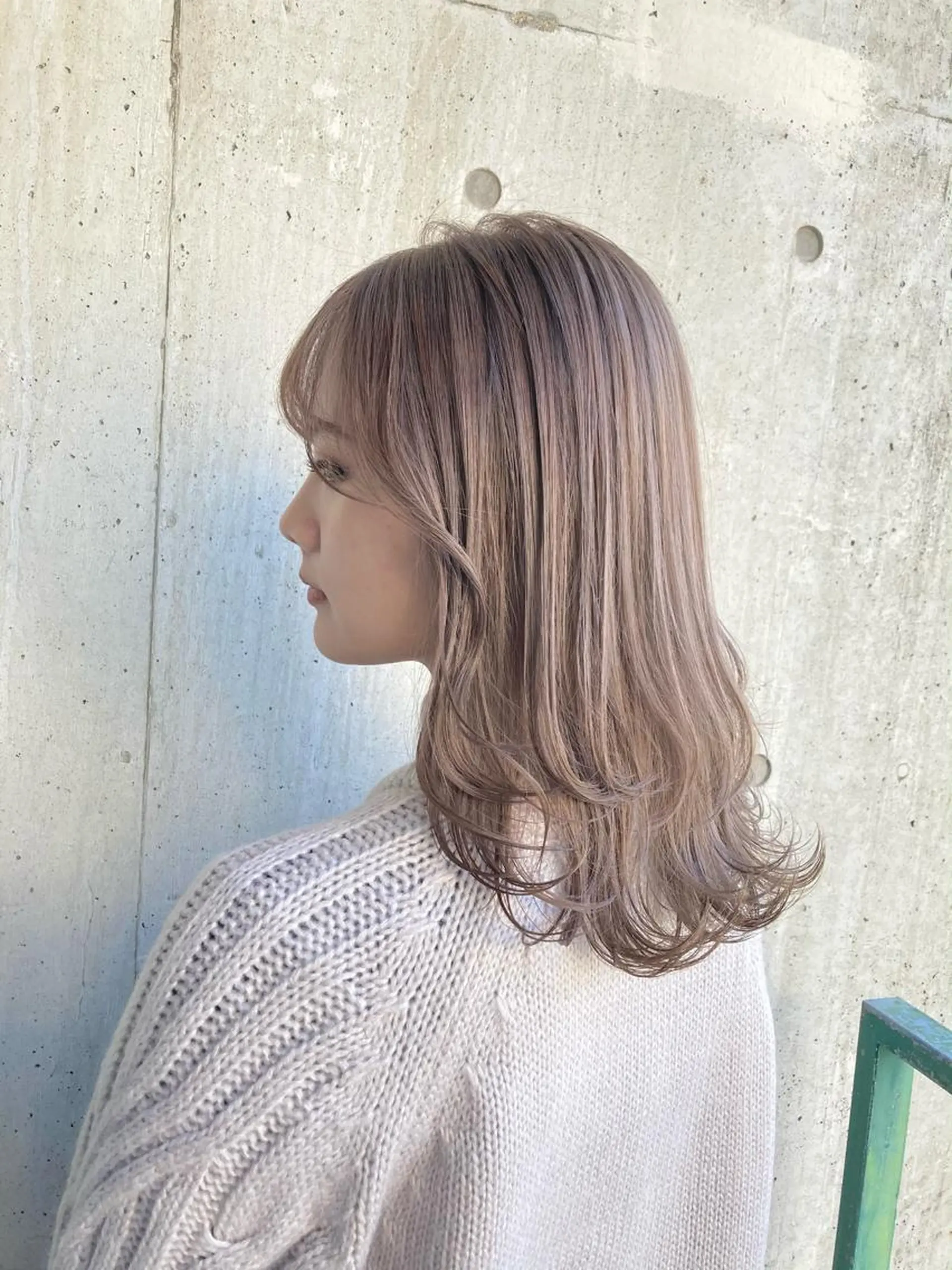 セミロング ヘアカラー トリートメント 梅山 美侑のヘアスタイル