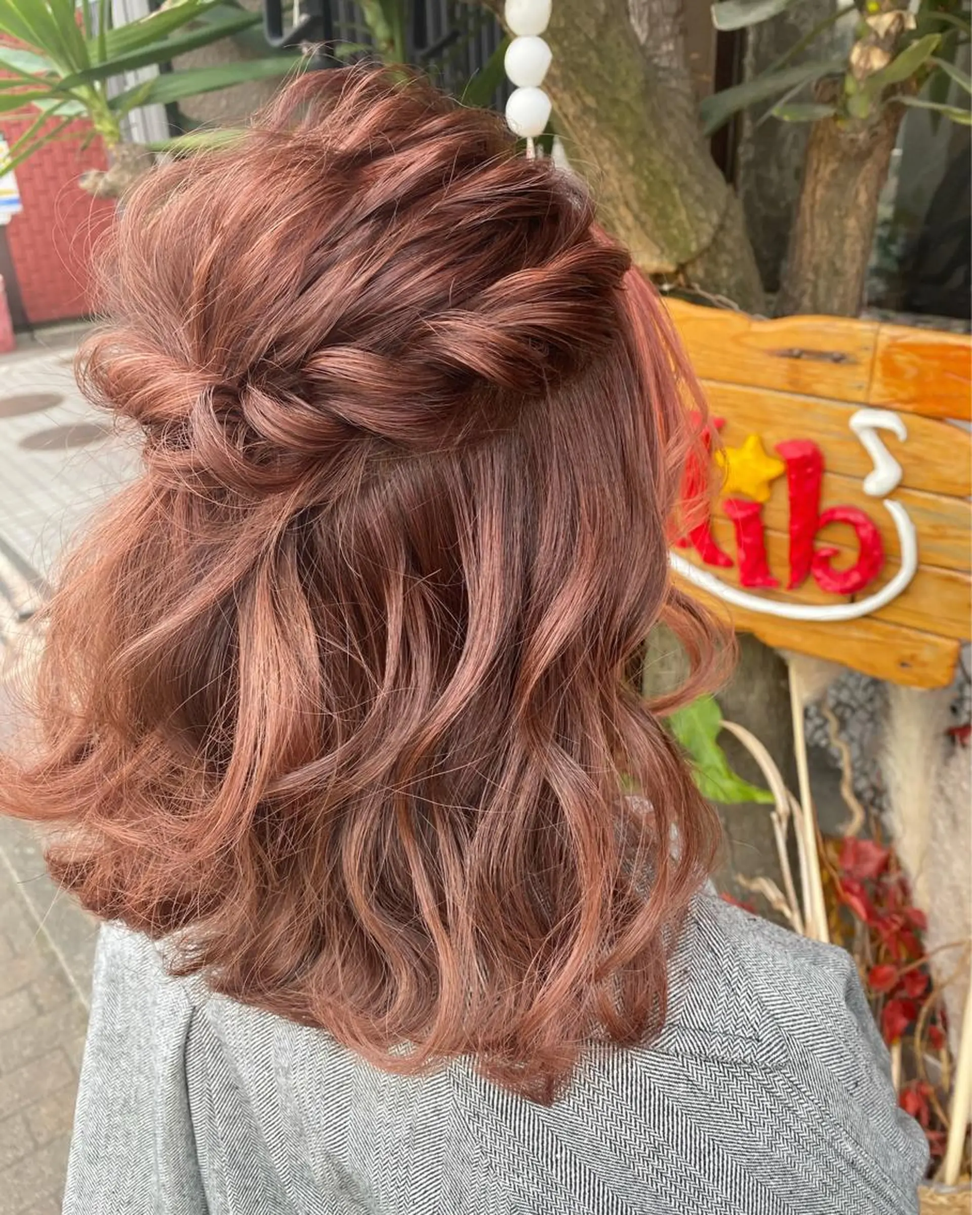 セミロング ヘアアレンジ ヘアセット 玉木 育実のヘアスタイル