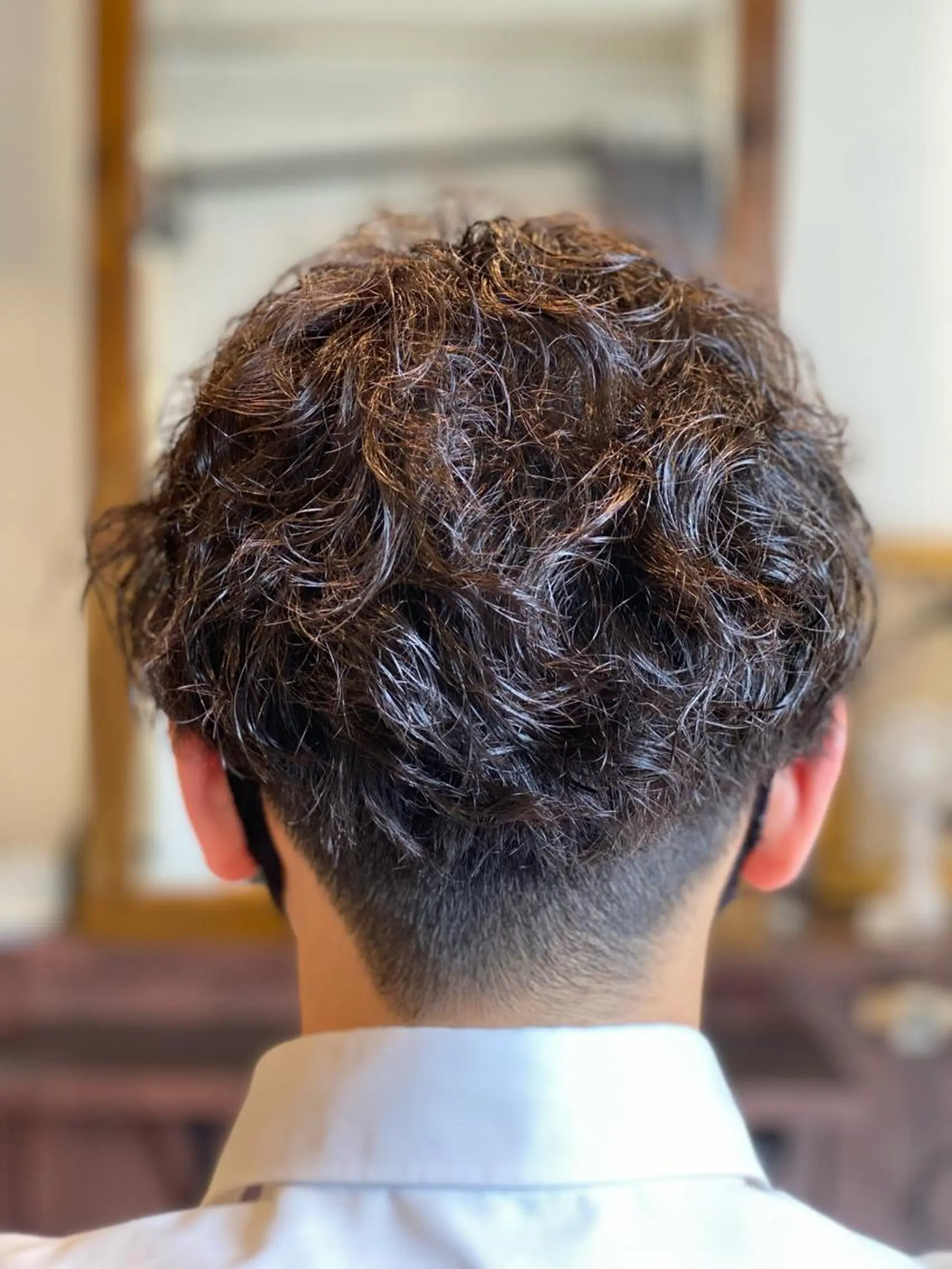 ミディアム パーマ メンズ ミディアムパーマ メンズパーマ 刈り上げ plants hair salon by GEORGE所属・元住吉プランツヘアー ☘️丸山☘️のヘアスタイル