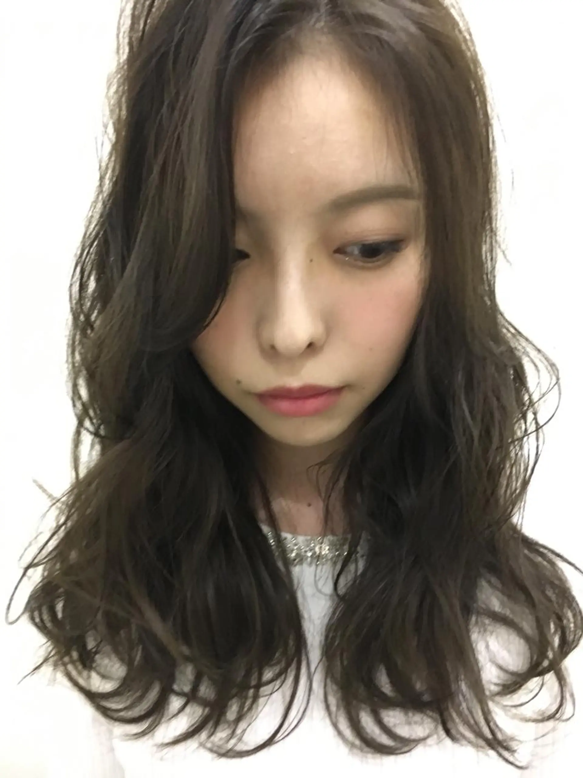 ミディアム アッシュ hirune所属・🌈韓国ヘア KOUSUKE🌈のヘアスタイル