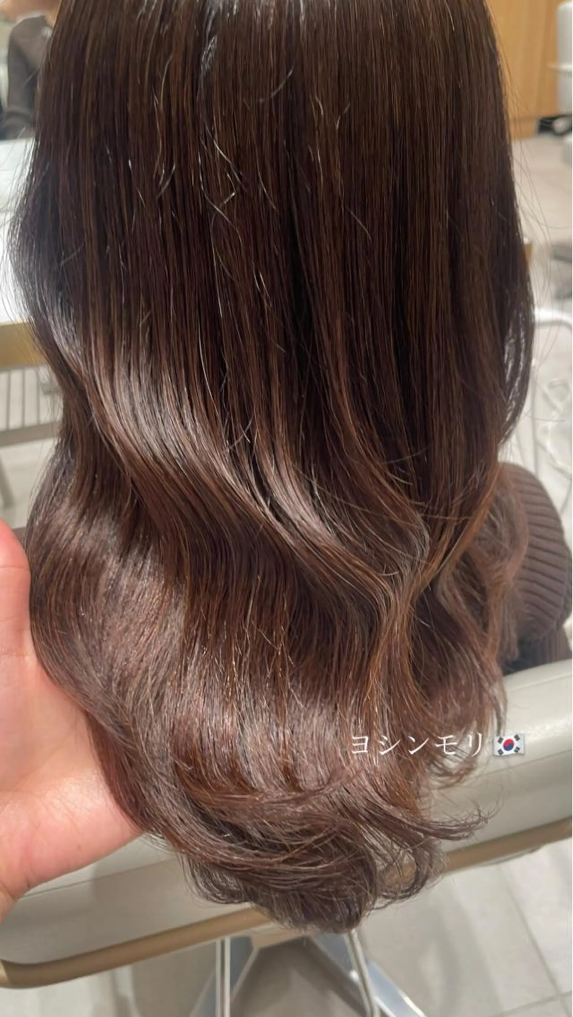 ミディアム ヨシンモリ ヘアカラー トリートメント MAEUL所属・🍑韓国風レイヤー 🍑莉子のヘアスタイル