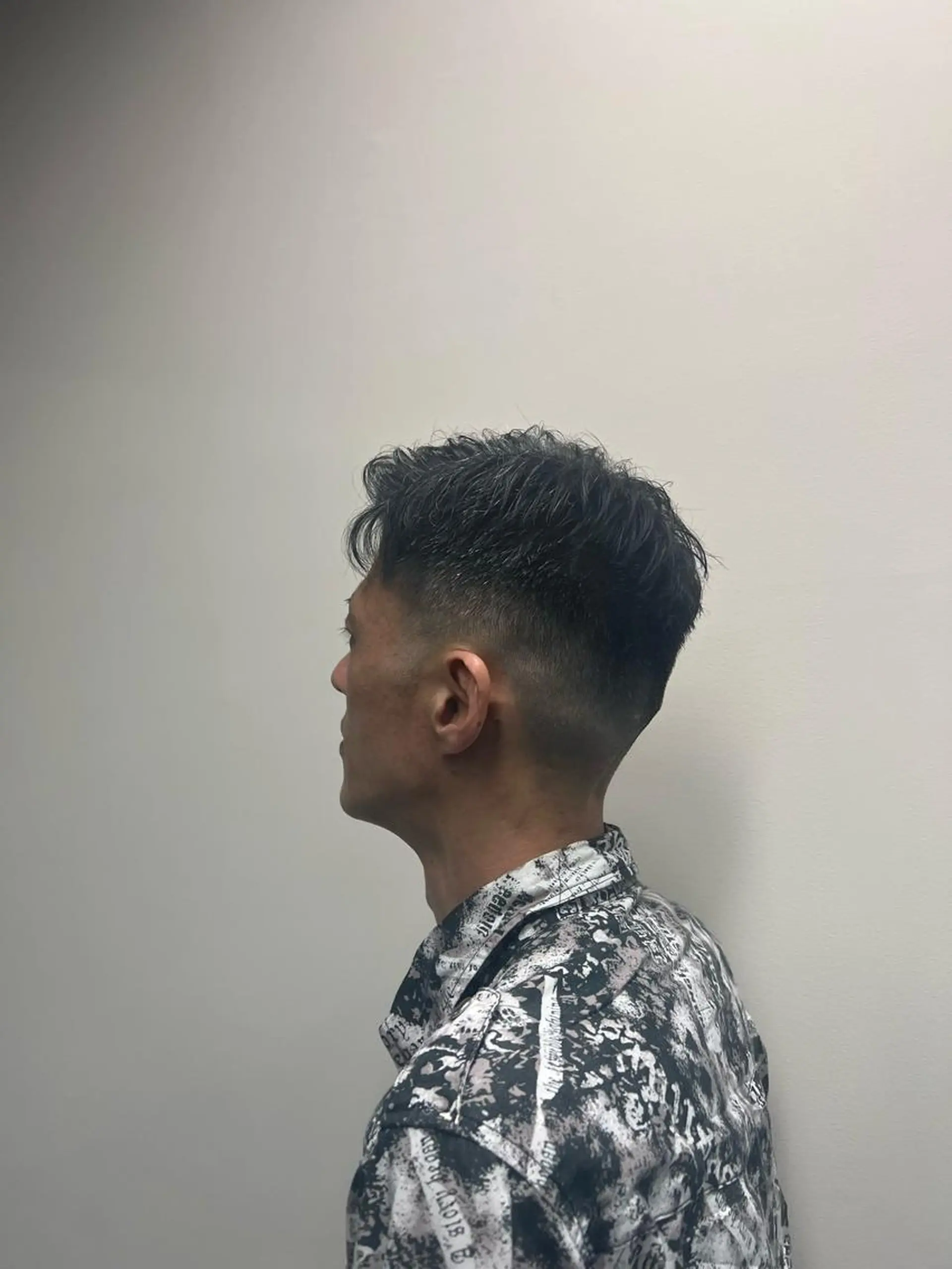 ショート メンズ フェードカット 久保 美空のヘアスタイル